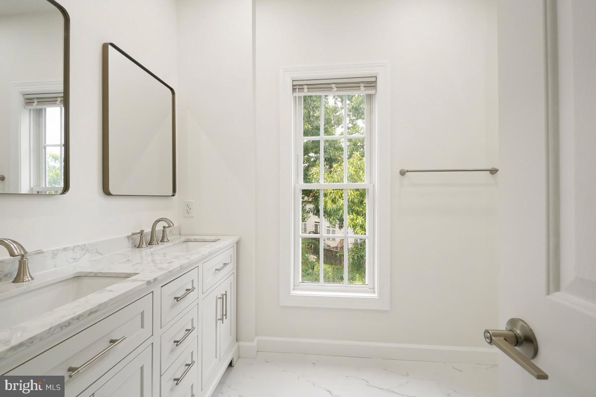 QUINCE ORCHARD PARK - Residential