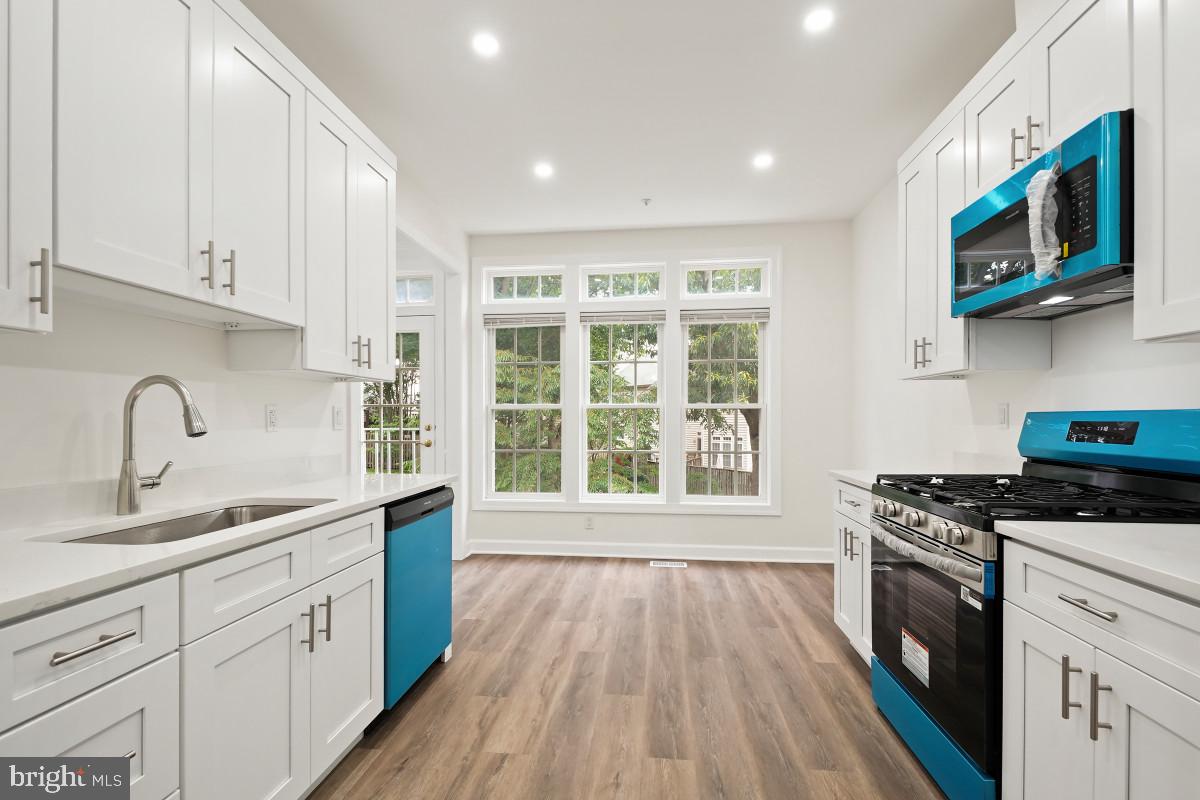 QUINCE ORCHARD PARK - Residential