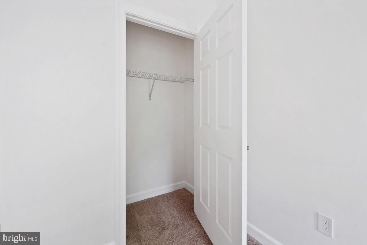 QUINCE ORCHARD PARK - Residential