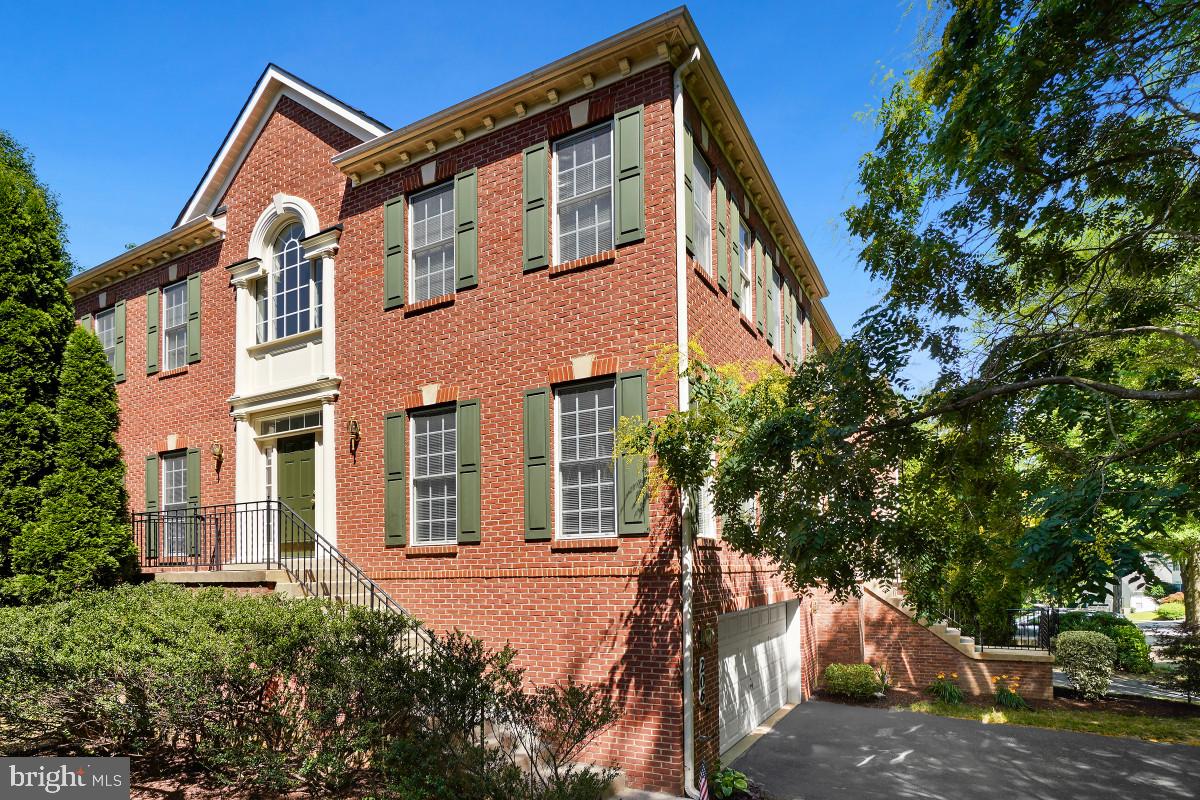QUINCE ORCHARD PARK - Residential