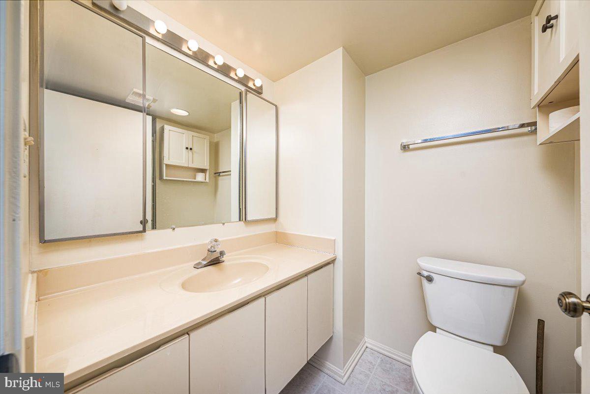 GREENS AT LEISURE WORLD - Residential