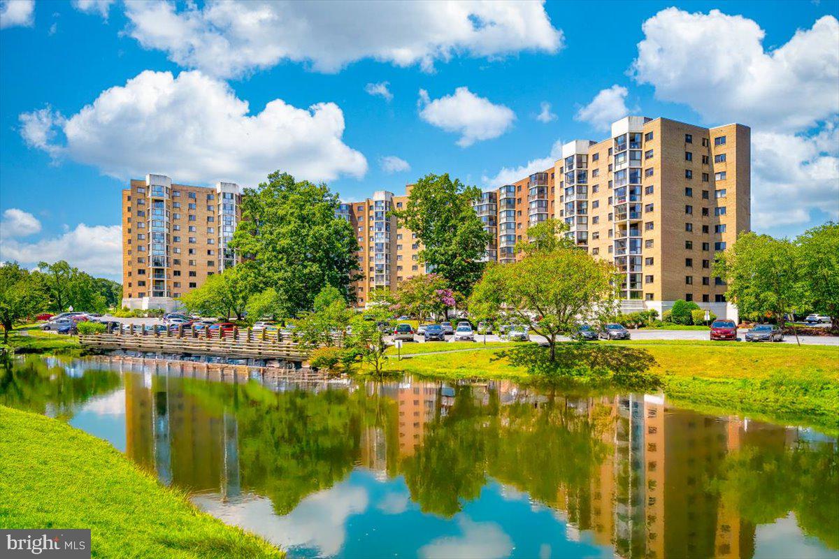 **BEST MOVE-IN READY VALUE IN LEISURE WORLD!! ** This bright and freshly updated 2BR/2BA condo offers easy, low-maintenance living in a premier 55+ community. Fresh paint, new carpet, and vinyl plank flooring make it move-in ready while leaving room for your personal touch.  Open-concept living/dining area leads to a sunroom overlooking a peaceful pond. Spacious primary suite with two closets and a private bath, plus a second bedroom with its own full bath—perfect for guests or flexible use. Includes in-unit washer/dryer and excellent storage.  Resort-style amenities include golf, pools, fitness centers, tennis, pickleball, walking paths, pools (indoor and out), and so much more! 
Opportunities like this at the new price point are rare—schedule your tour today!
