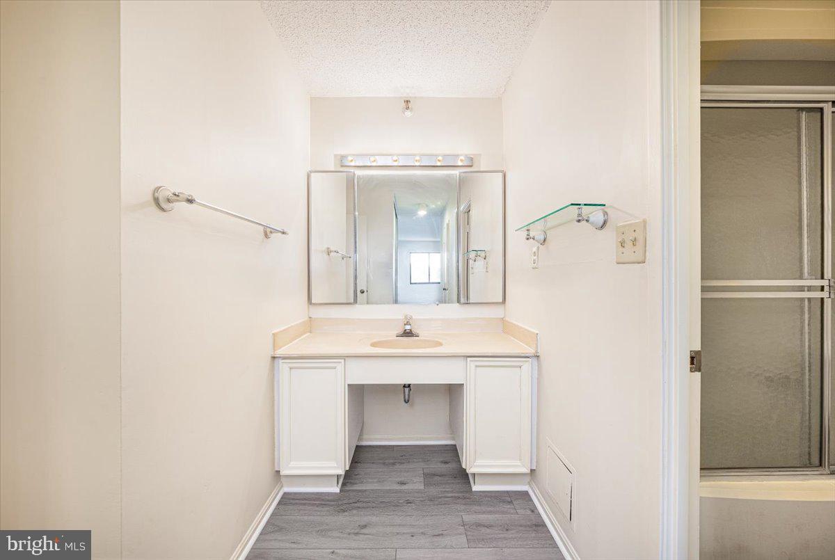 GREENS AT LEISURE WORLD - Residential