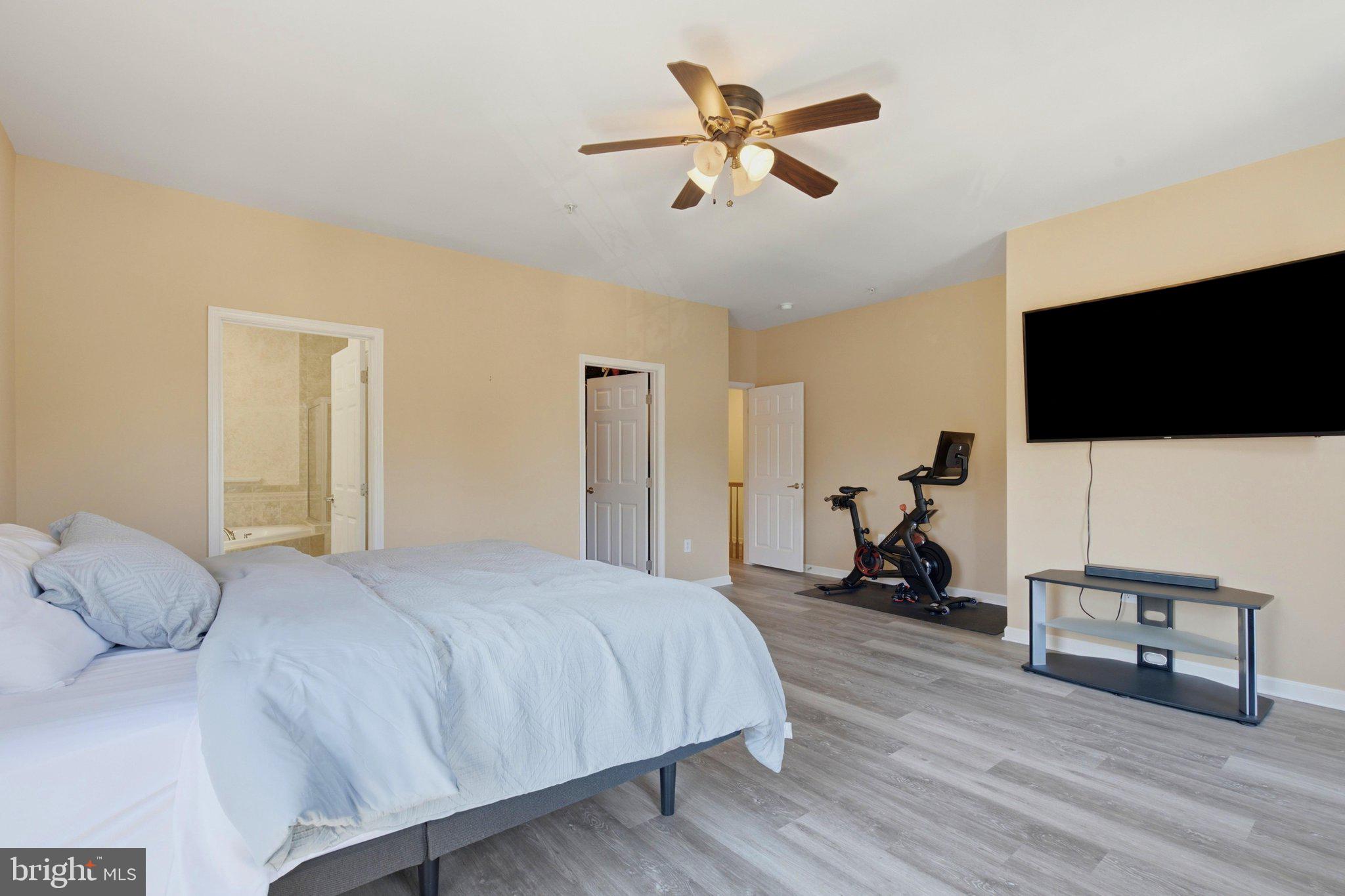 RICHFIELD STATION VILLAGE - Residential
