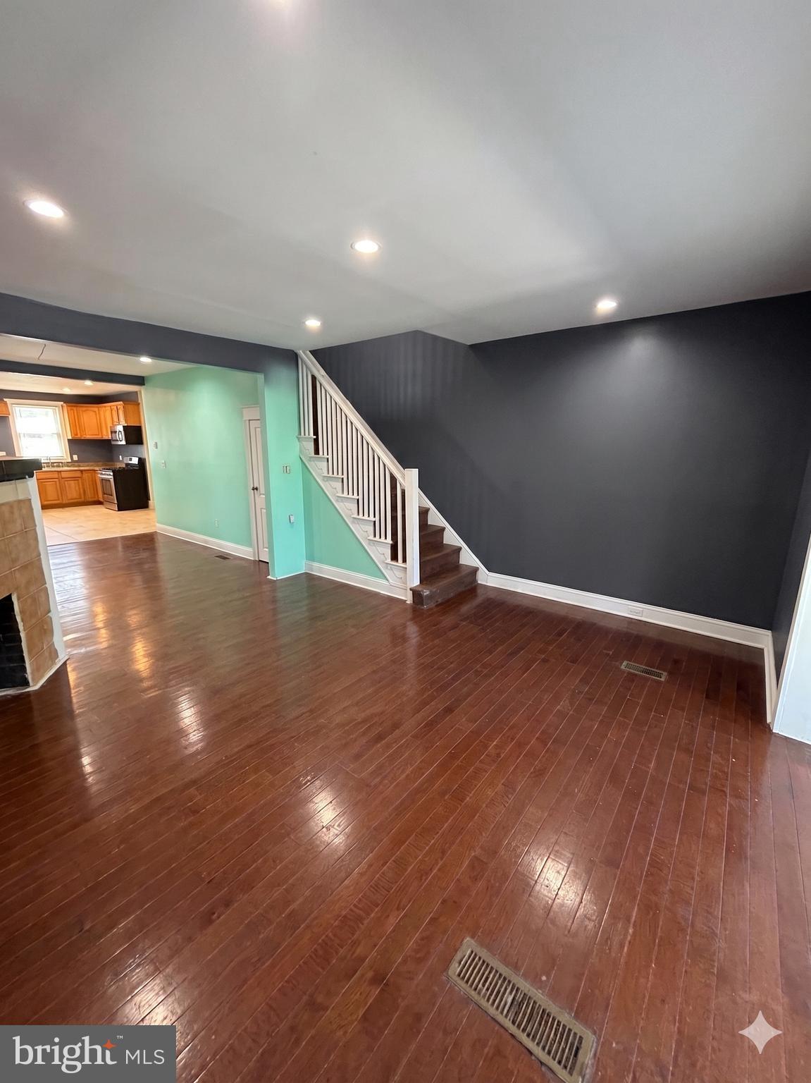 OLNEY - Residential