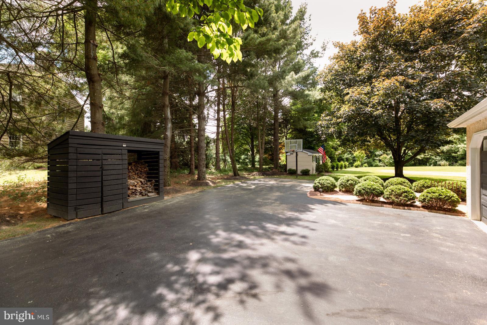 ROLLING COACH ESTS - Residential