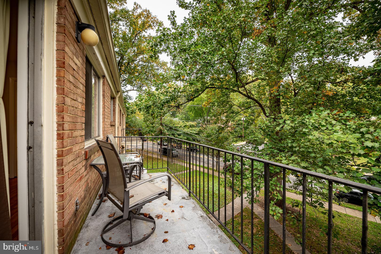 PARKSIDE CONDOMINIUMS - Residential