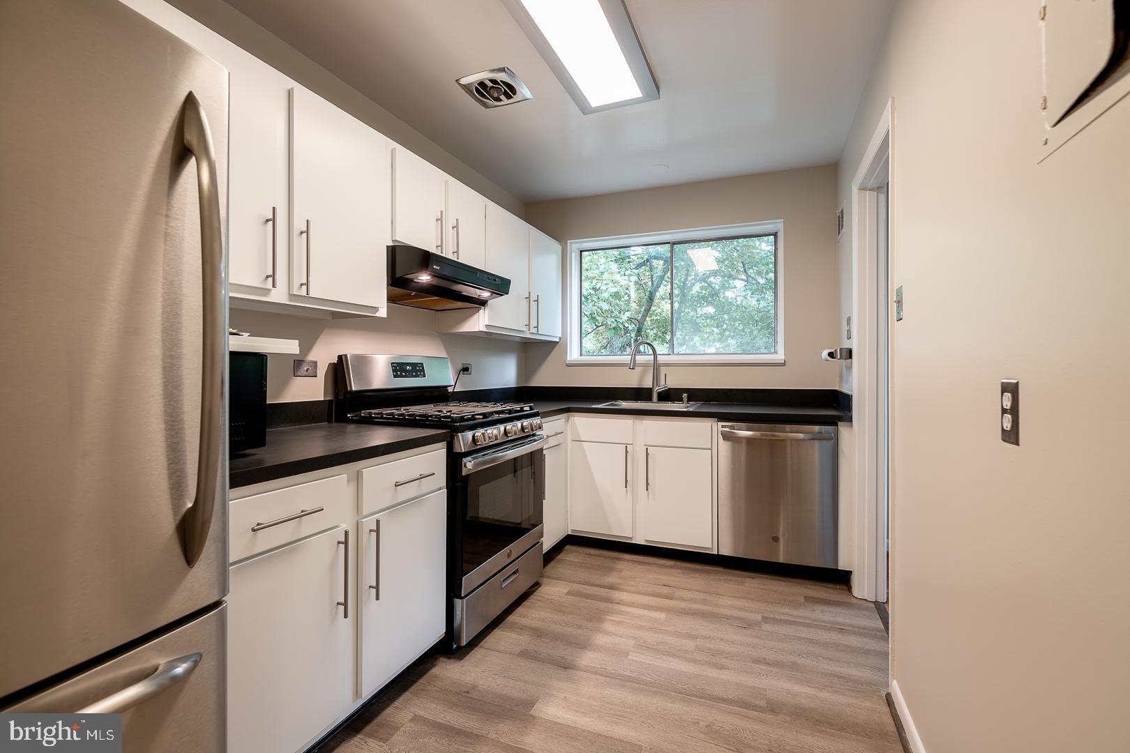PARKSIDE CONDOMINIUMS - Residential