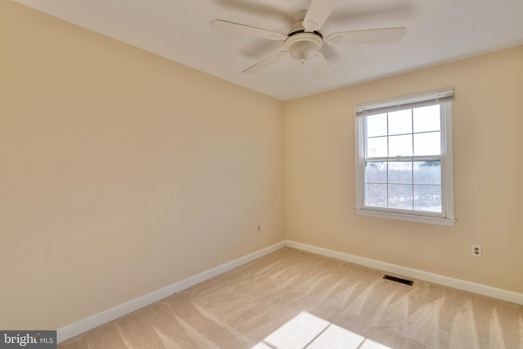 KINGSTOWNE - Residential Lease