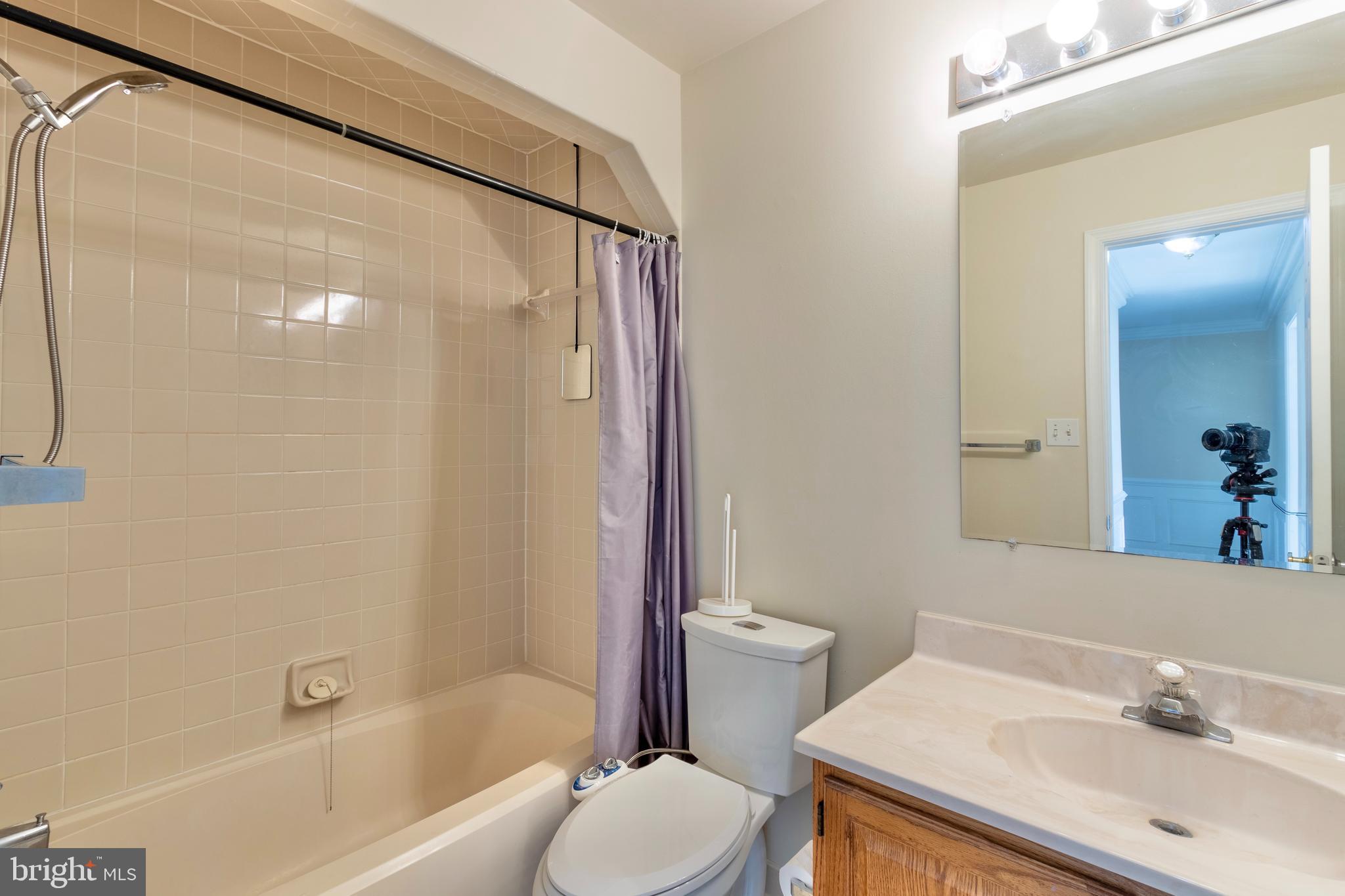 KINGSTOWNE - Residential Lease