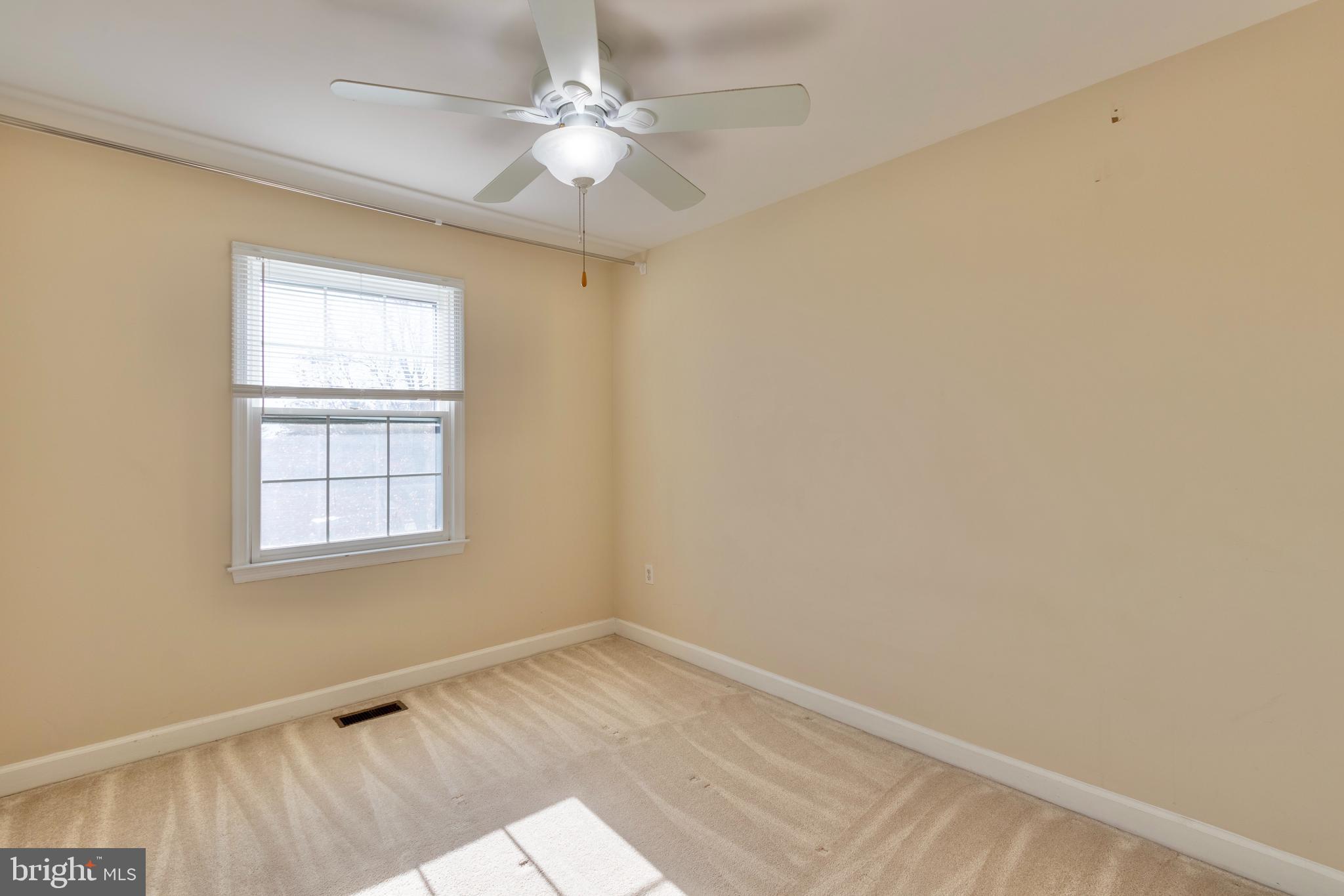 KINGSTOWNE - Residential Lease
