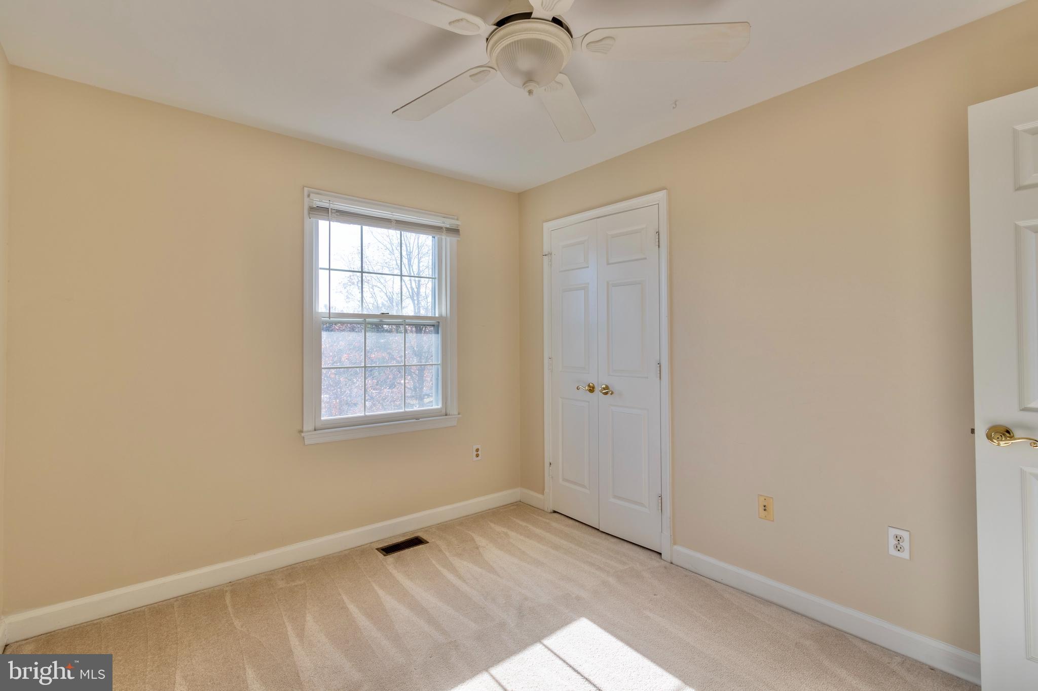 KINGSTOWNE - Residential Lease