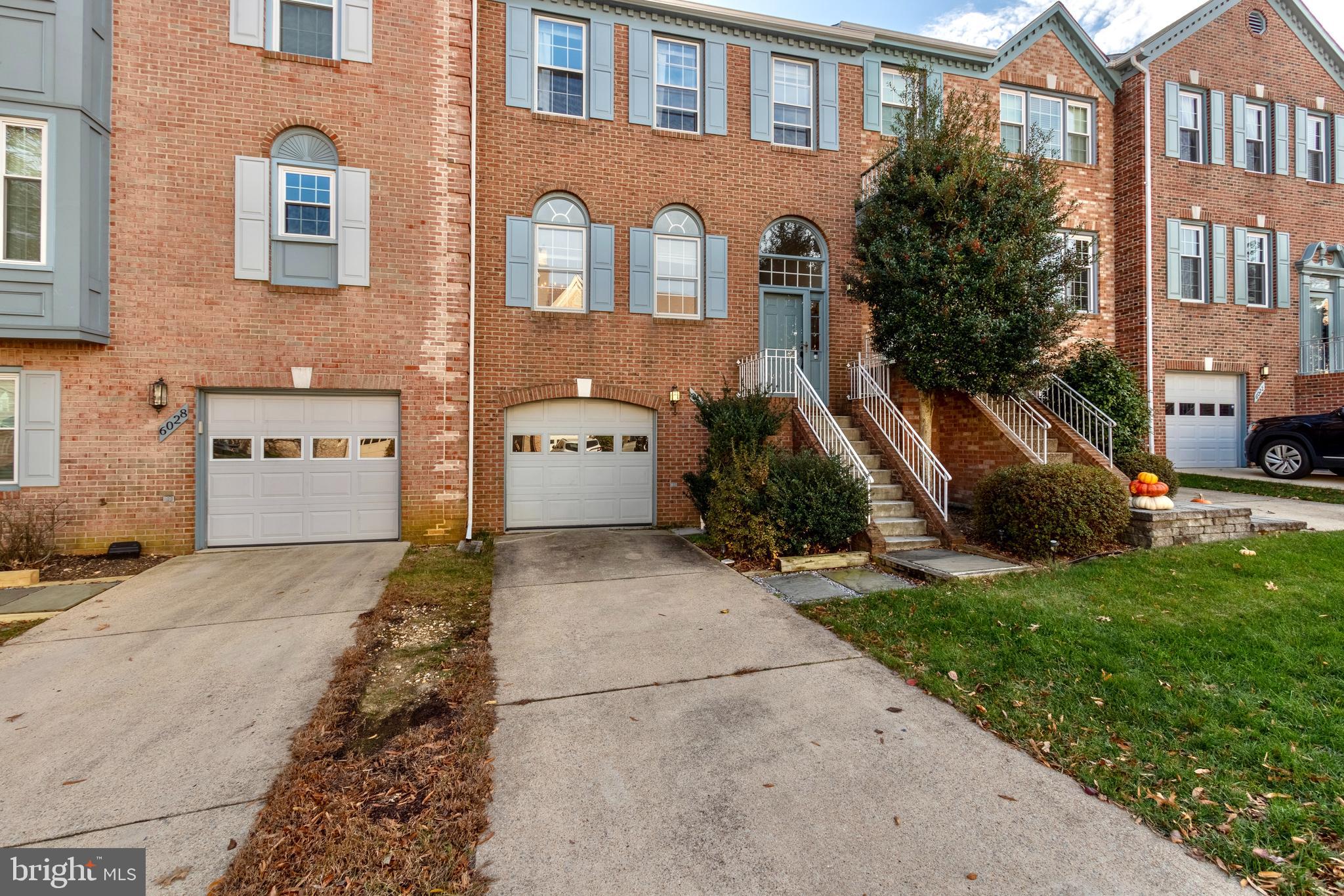 KINGSTOWNE - Residential Lease