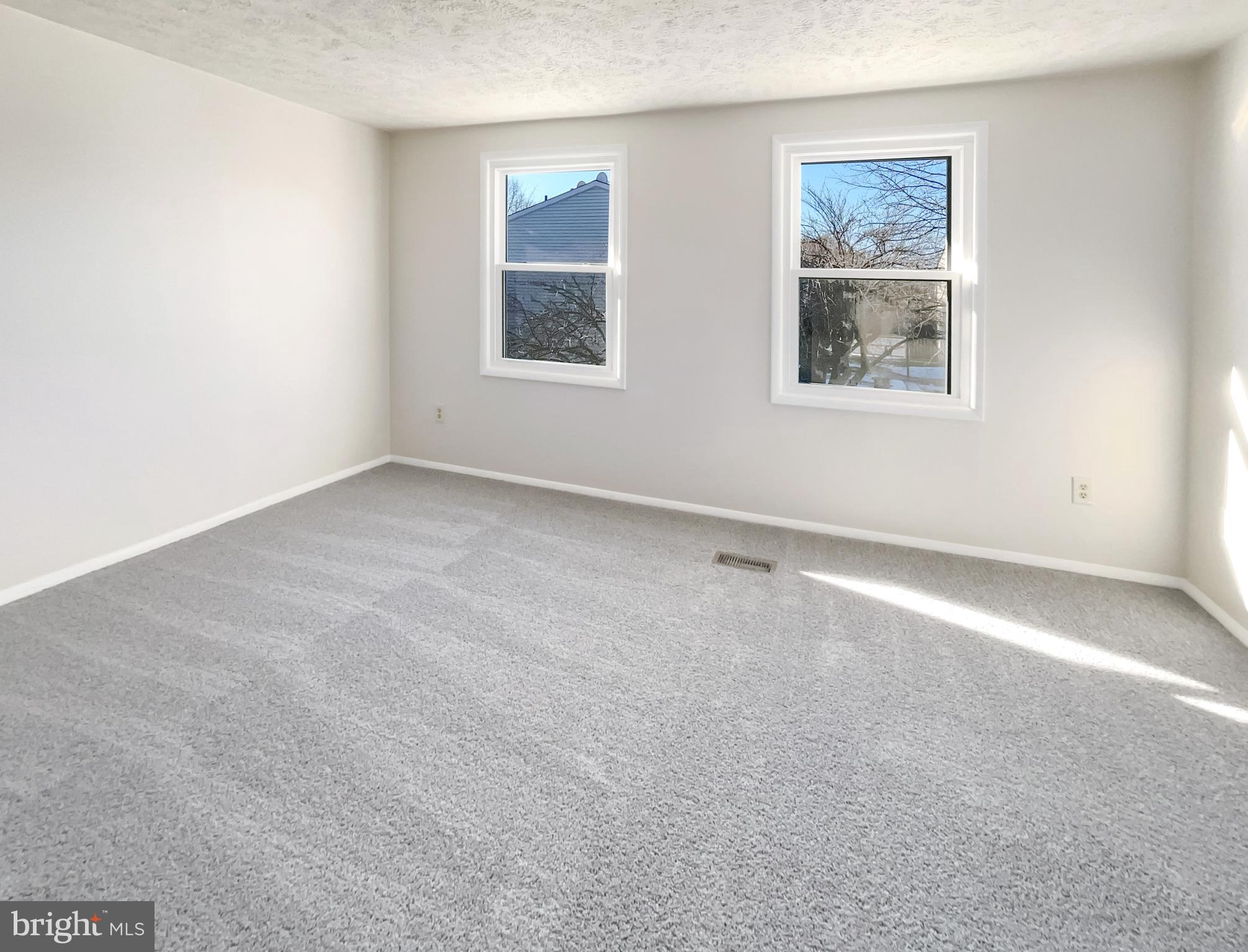 HUNINGTON RIDGE - Residential