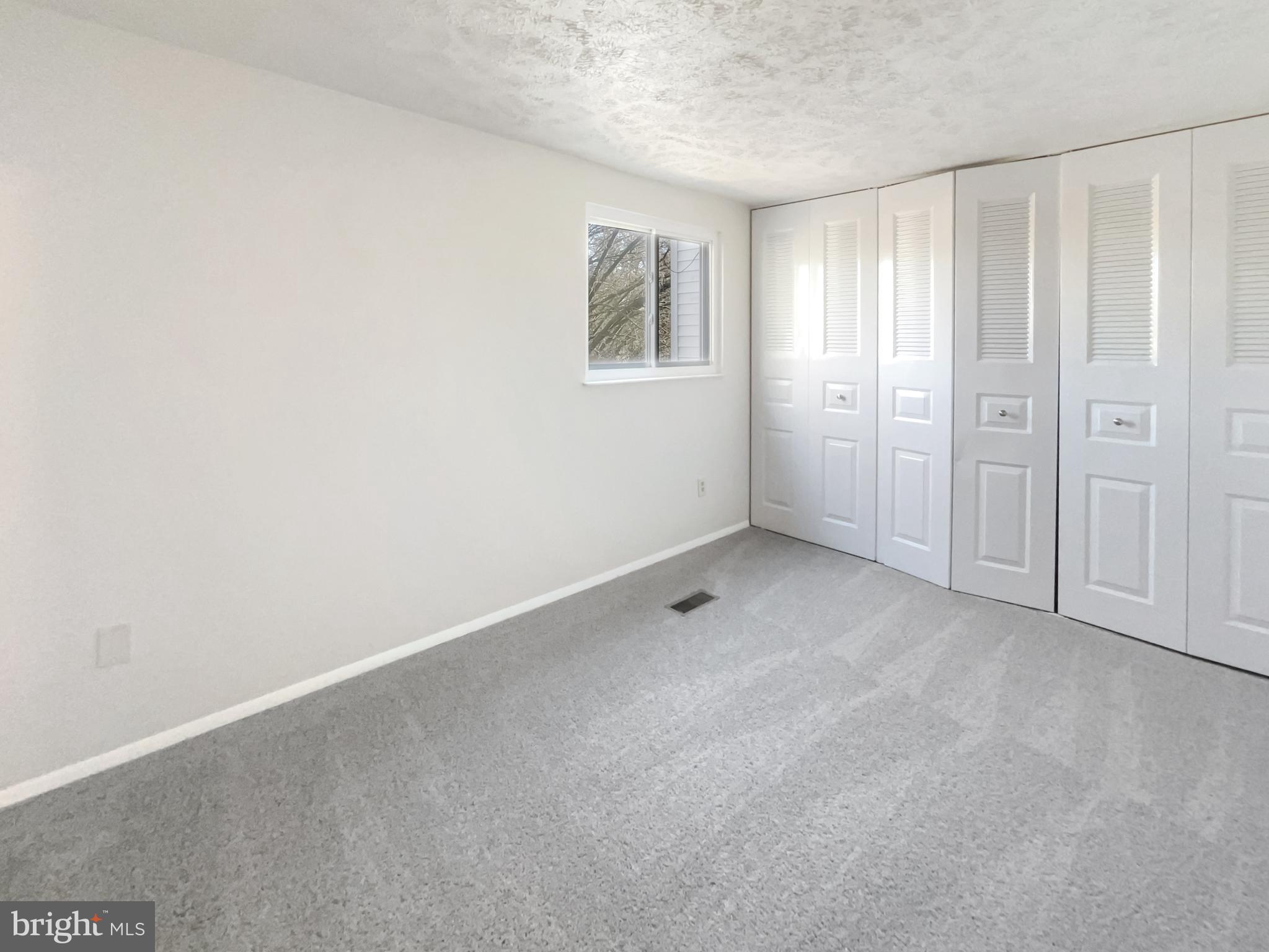 HUNINGTON RIDGE - Residential
