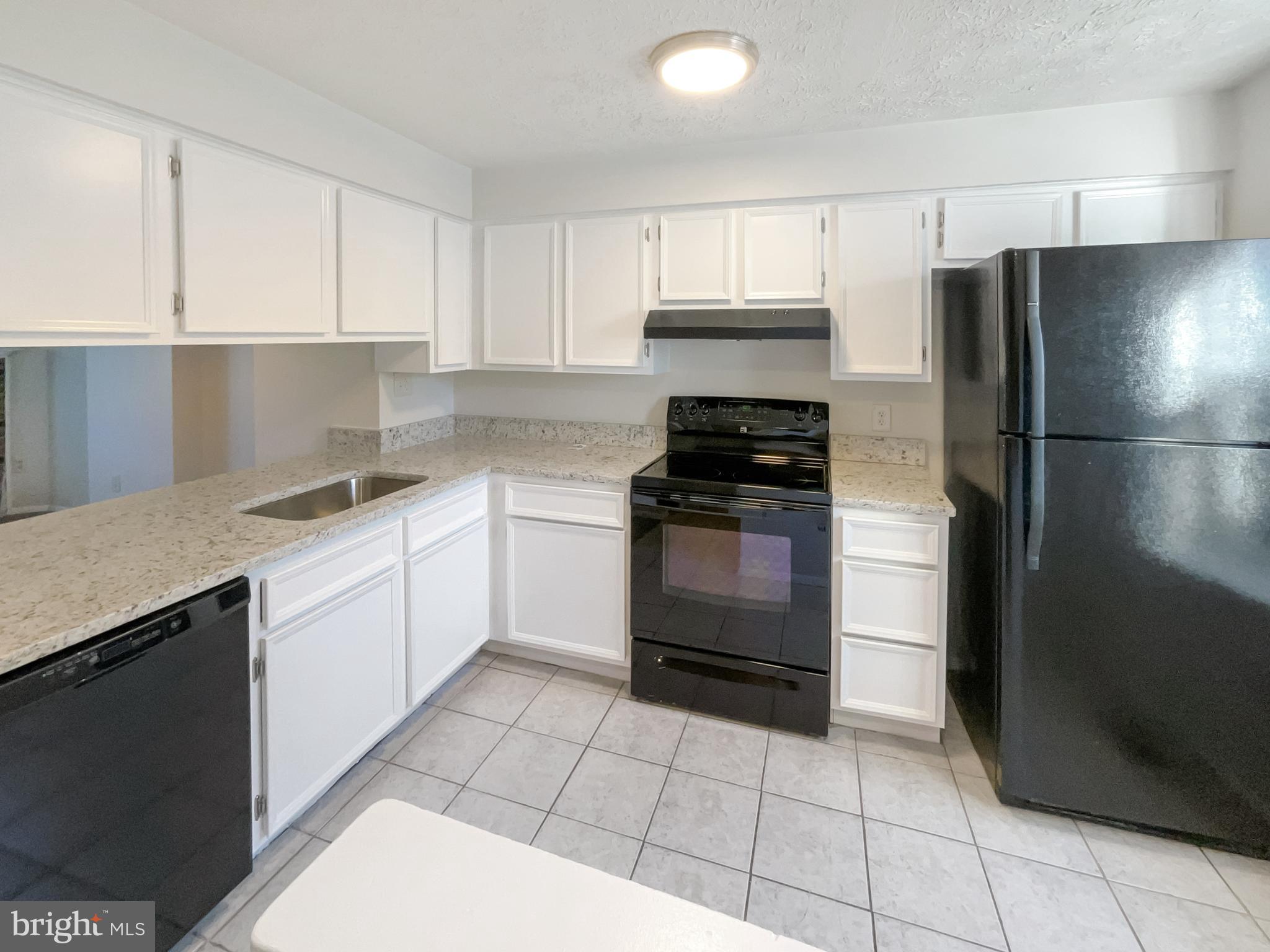 HUNINGTON RIDGE - Residential