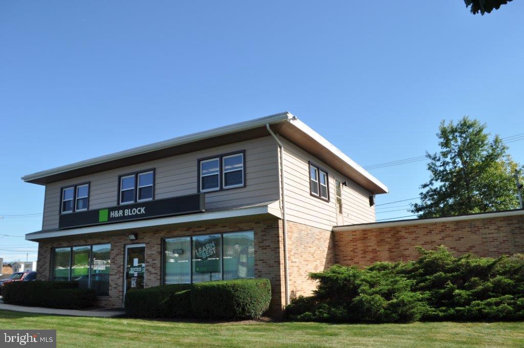 Approximately 1,500 square feet of second floor office space available for immediate occupancy.  Rental rate of $1,000.00 per month includes sewer, water, heat, electric and all common area expenses.  Tenant is responsible for trash, Tenant Liability policy naming Landlord as additional insured and all other expenses not covered by the Landlord.  On-site parking for 7 cars.  This second floor space has lots of windows, break area, storage closet, four private offices and private rest room.