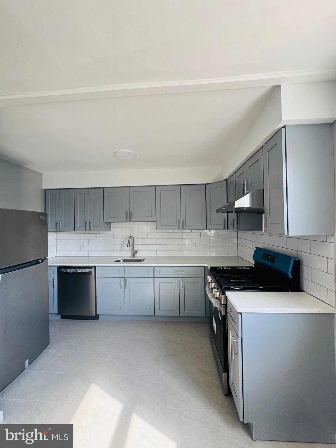 MAYFAIR - Residential