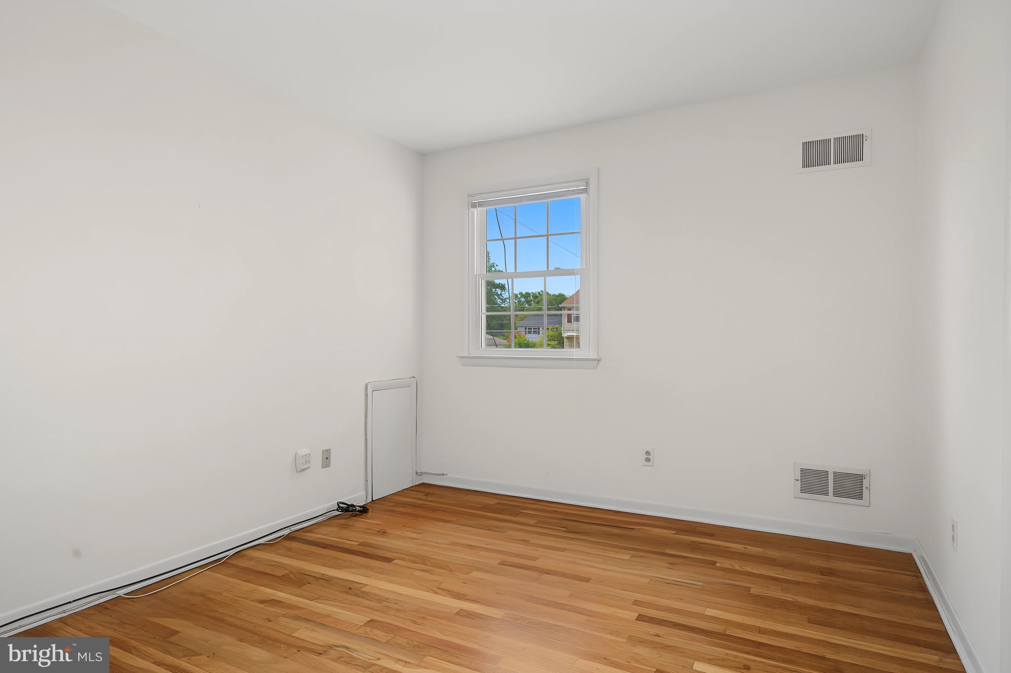 CHAPEL HILL - Residential