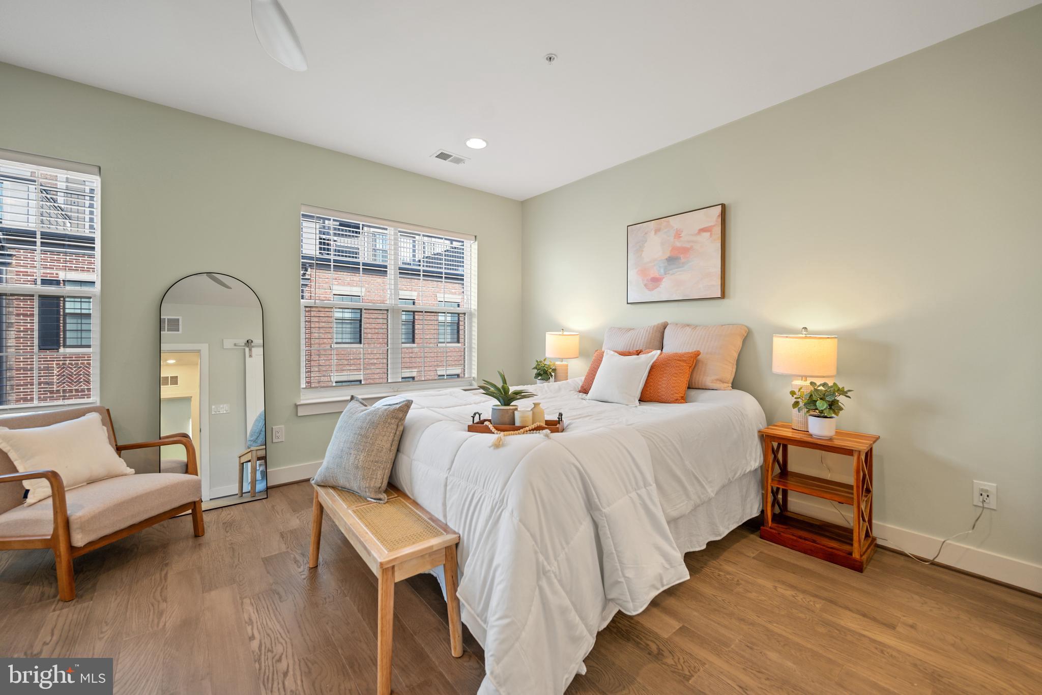 POTOMAC OVERLOOK CONDO - Residential