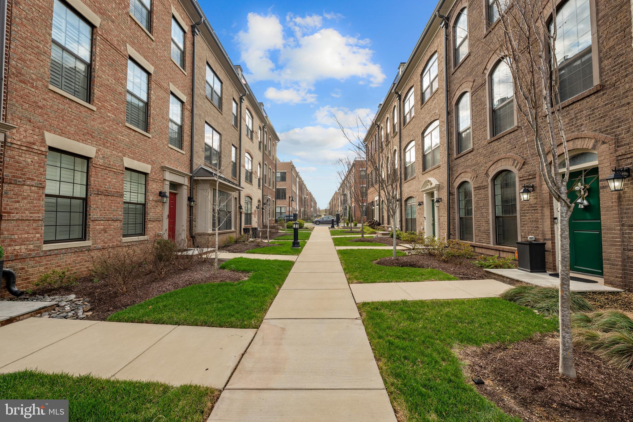 POTOMAC OVERLOOK CONDO - Residential
