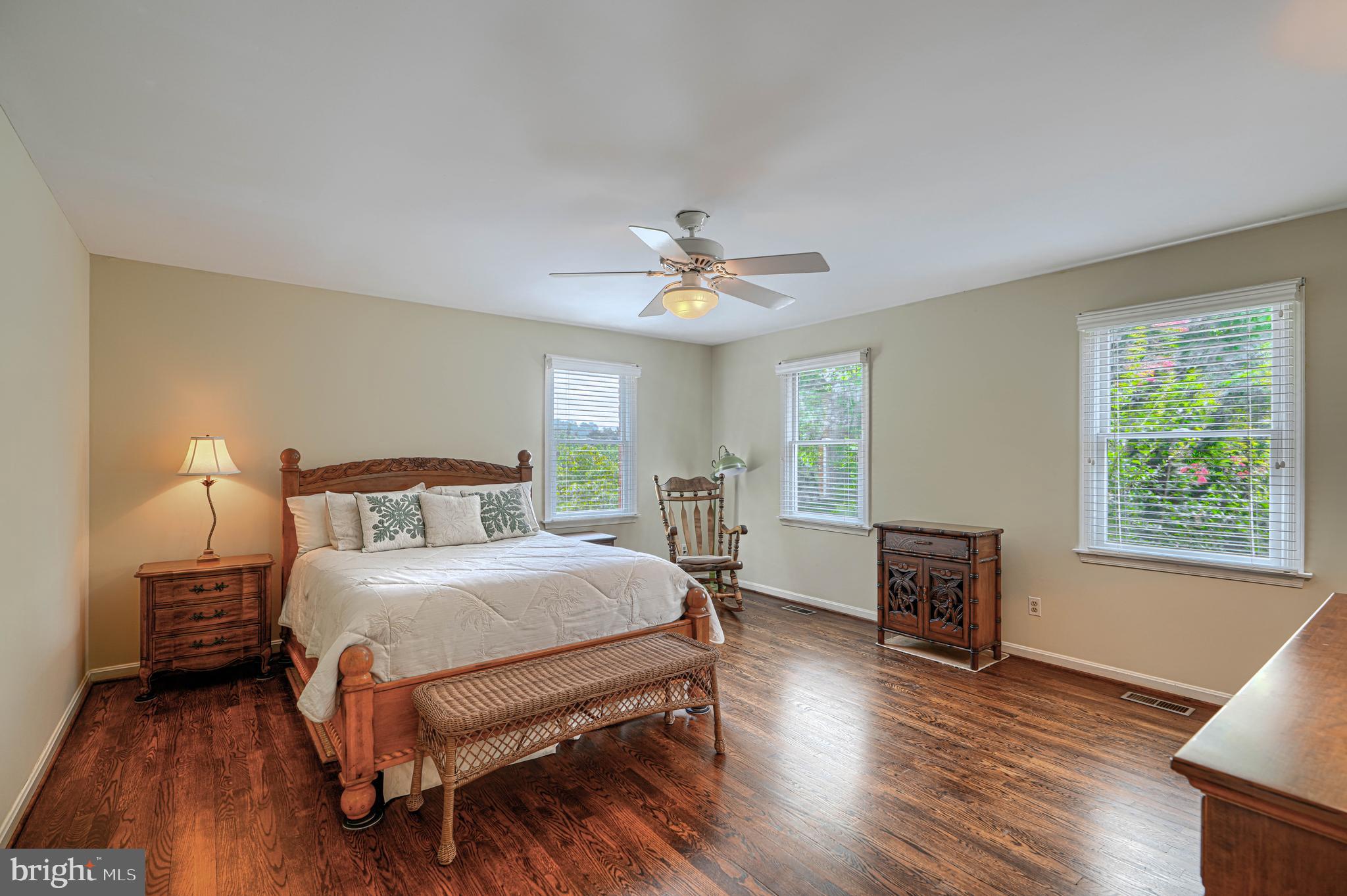 MANDOLAY - Residential
