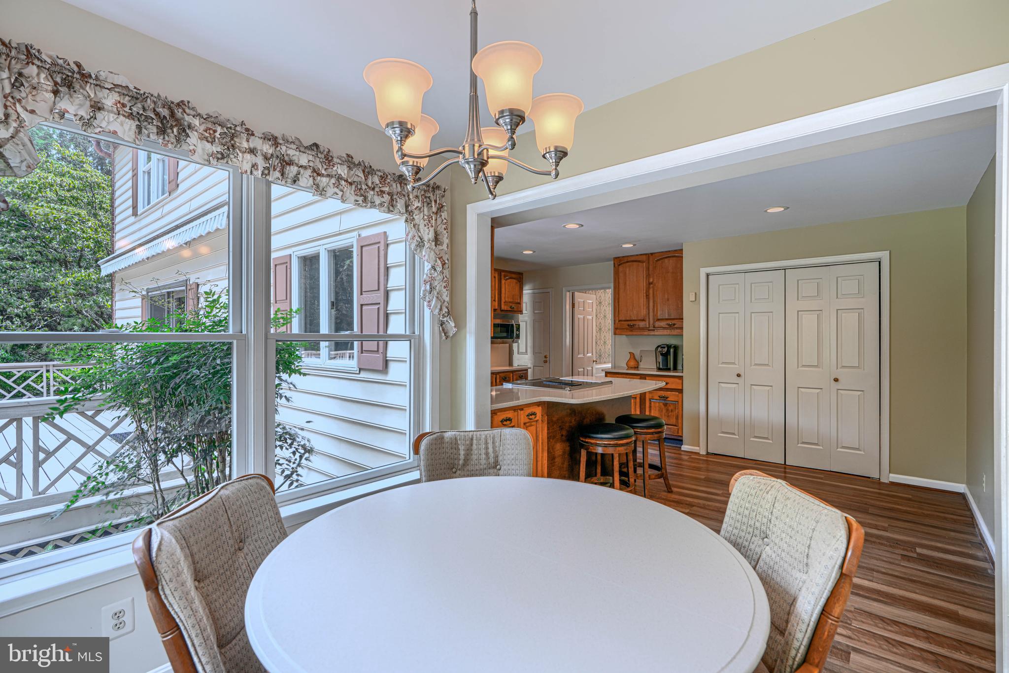 MANDOLAY - Residential