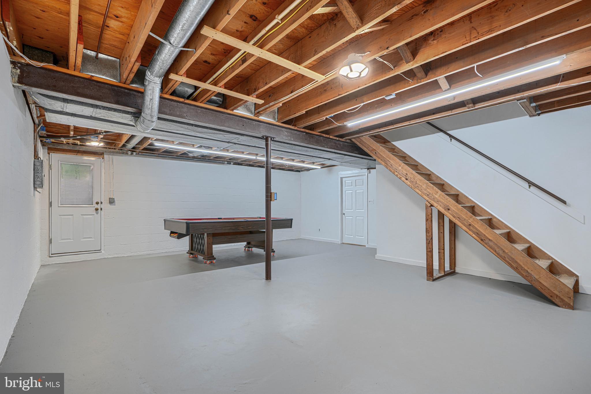 MANDOLAY - Residential