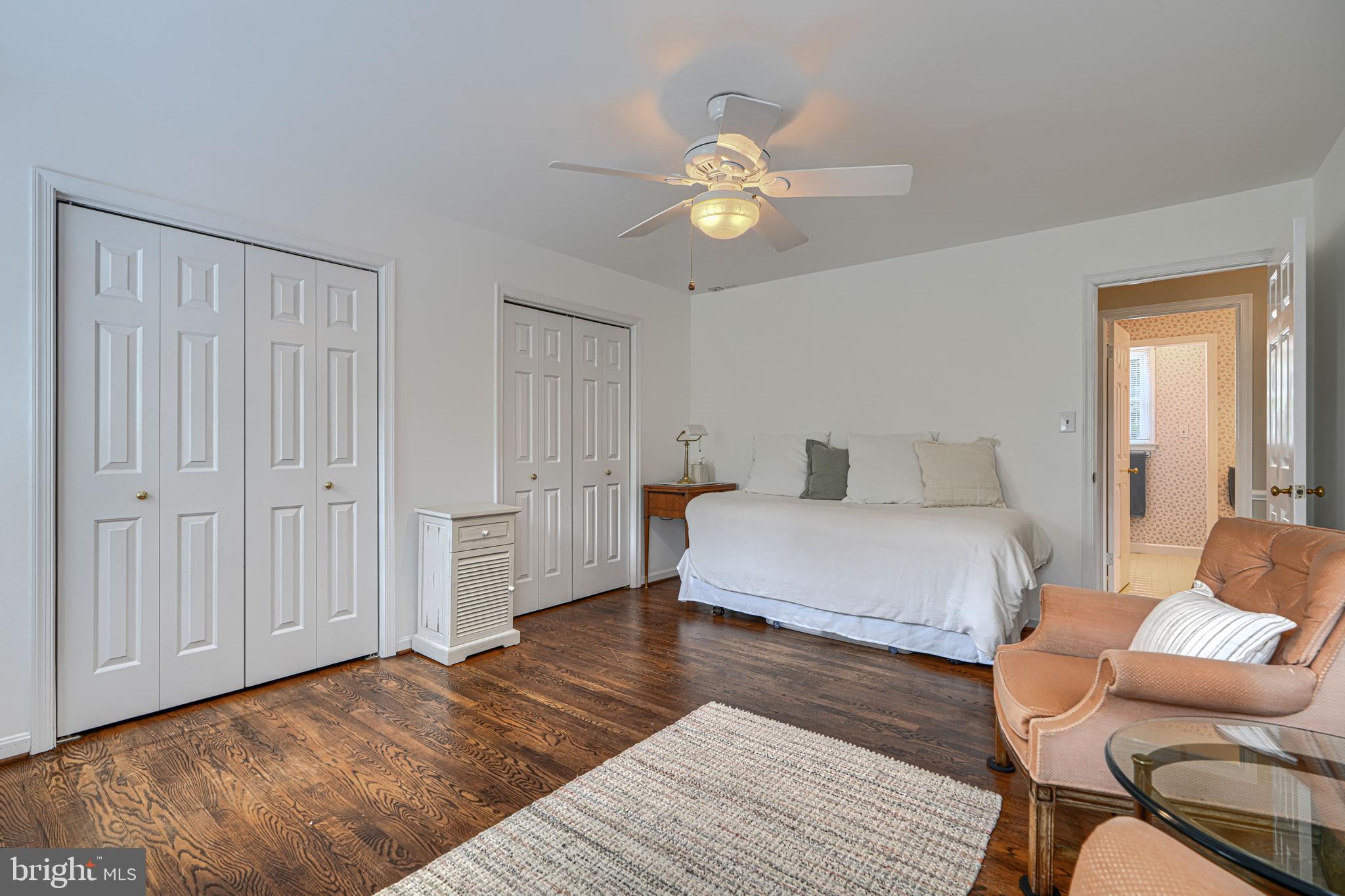 MANDOLAY - Residential