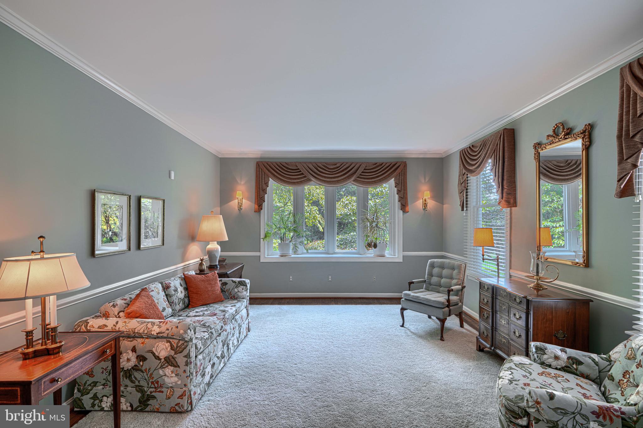 MANDOLAY - Residential