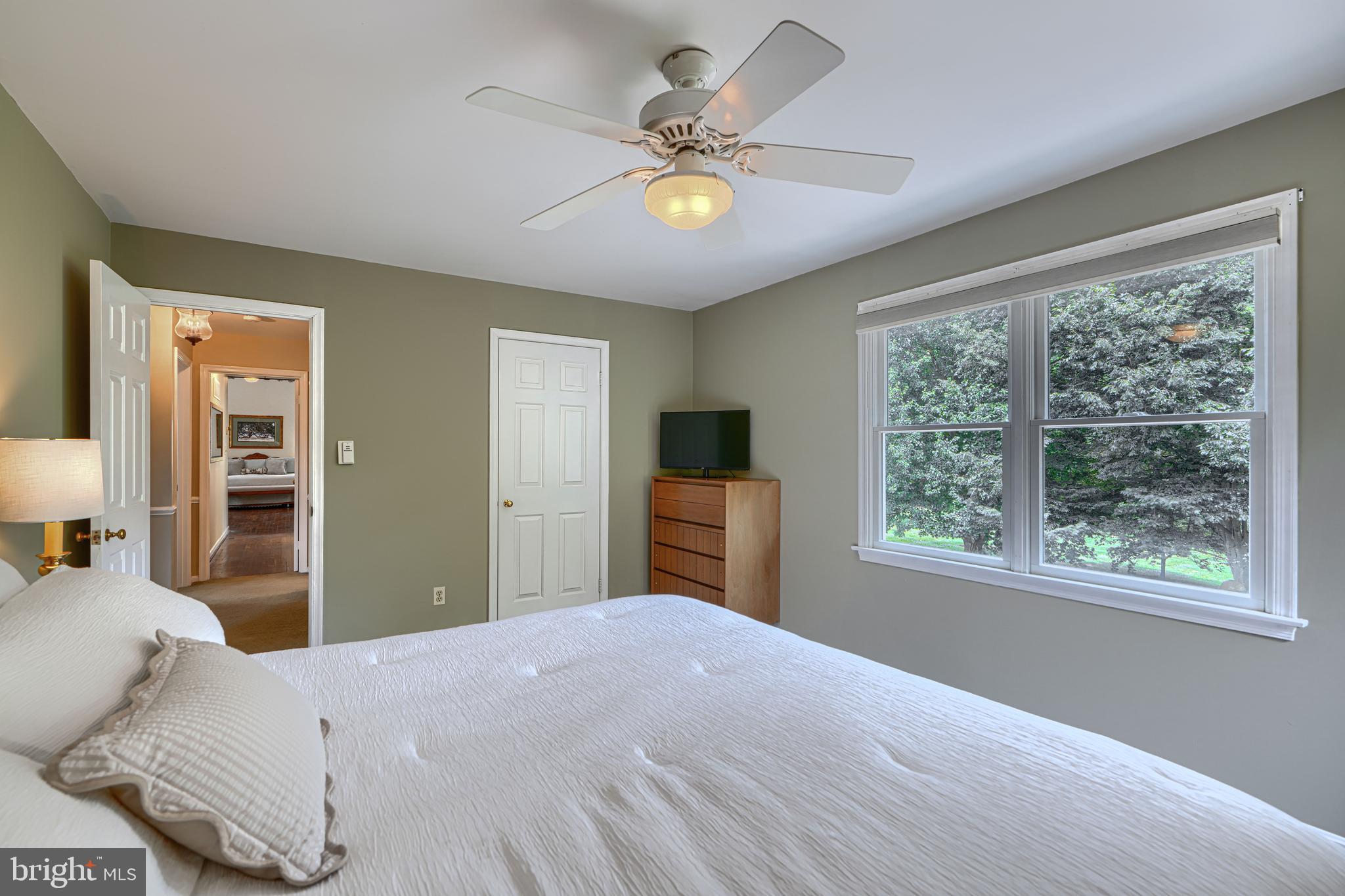 MANDOLAY - Residential
