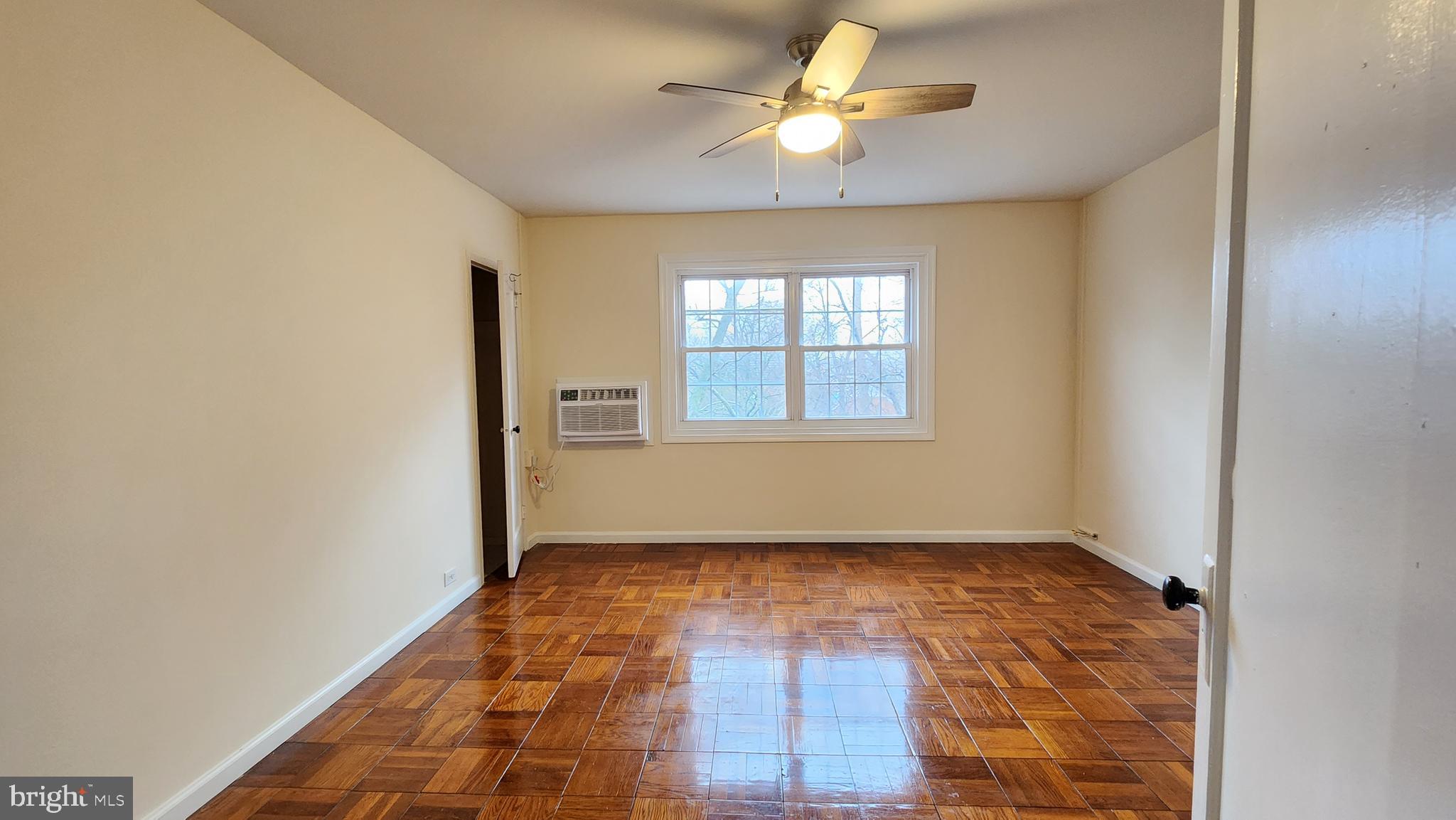 PARKFAIRFAX - Residential Lease