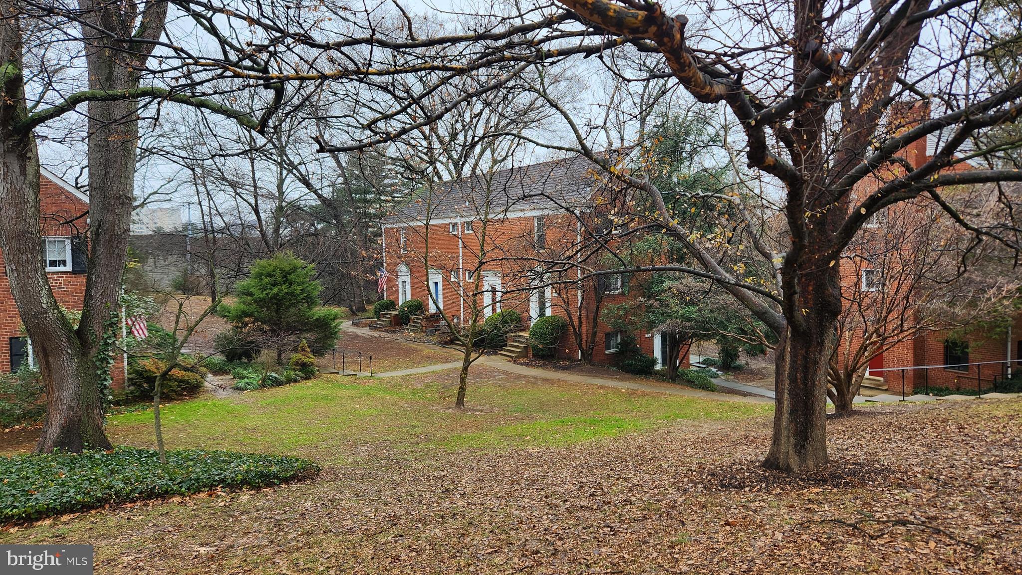 PARKFAIRFAX - Residential Lease