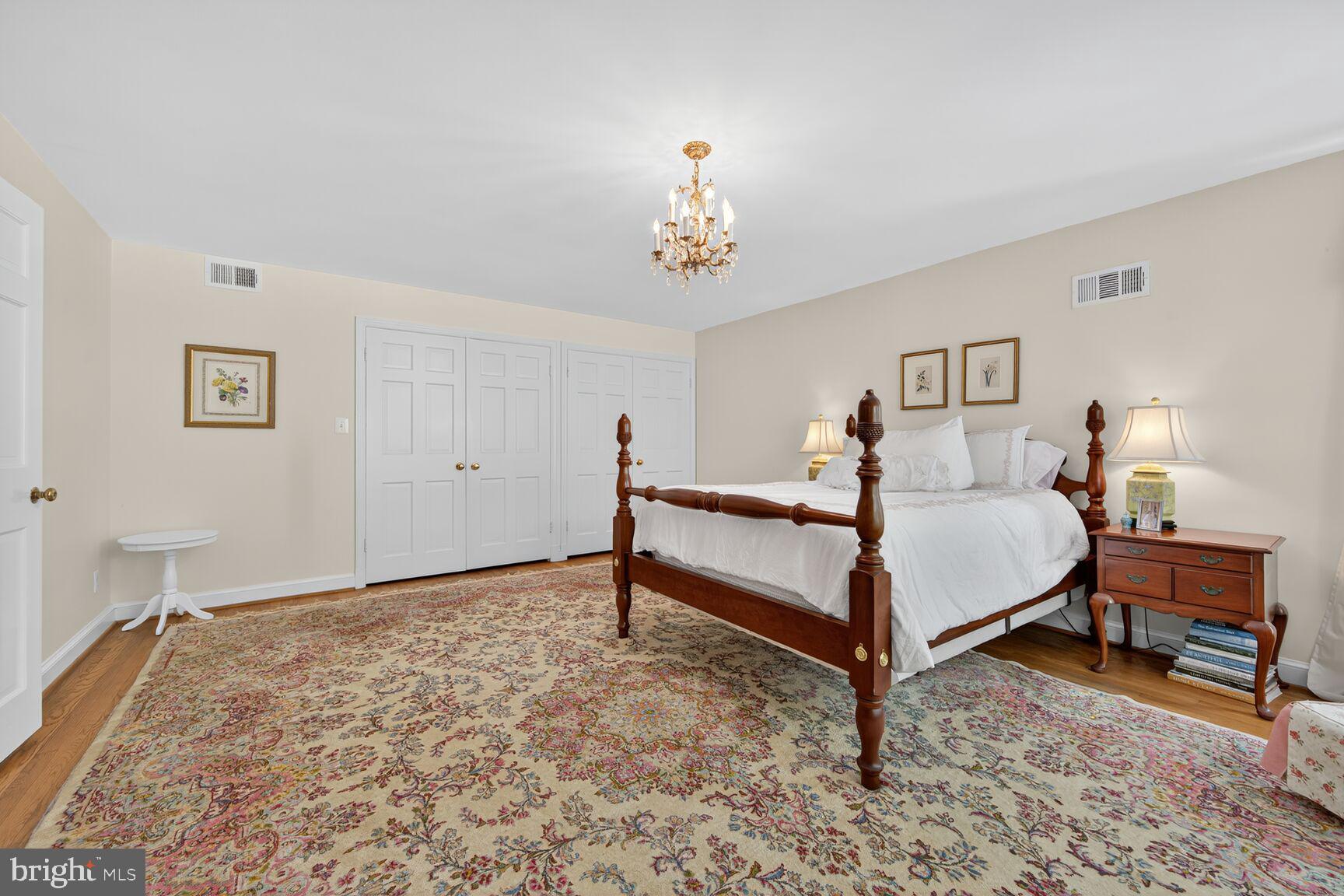 BANNOCKBURN ESTATES - Residential