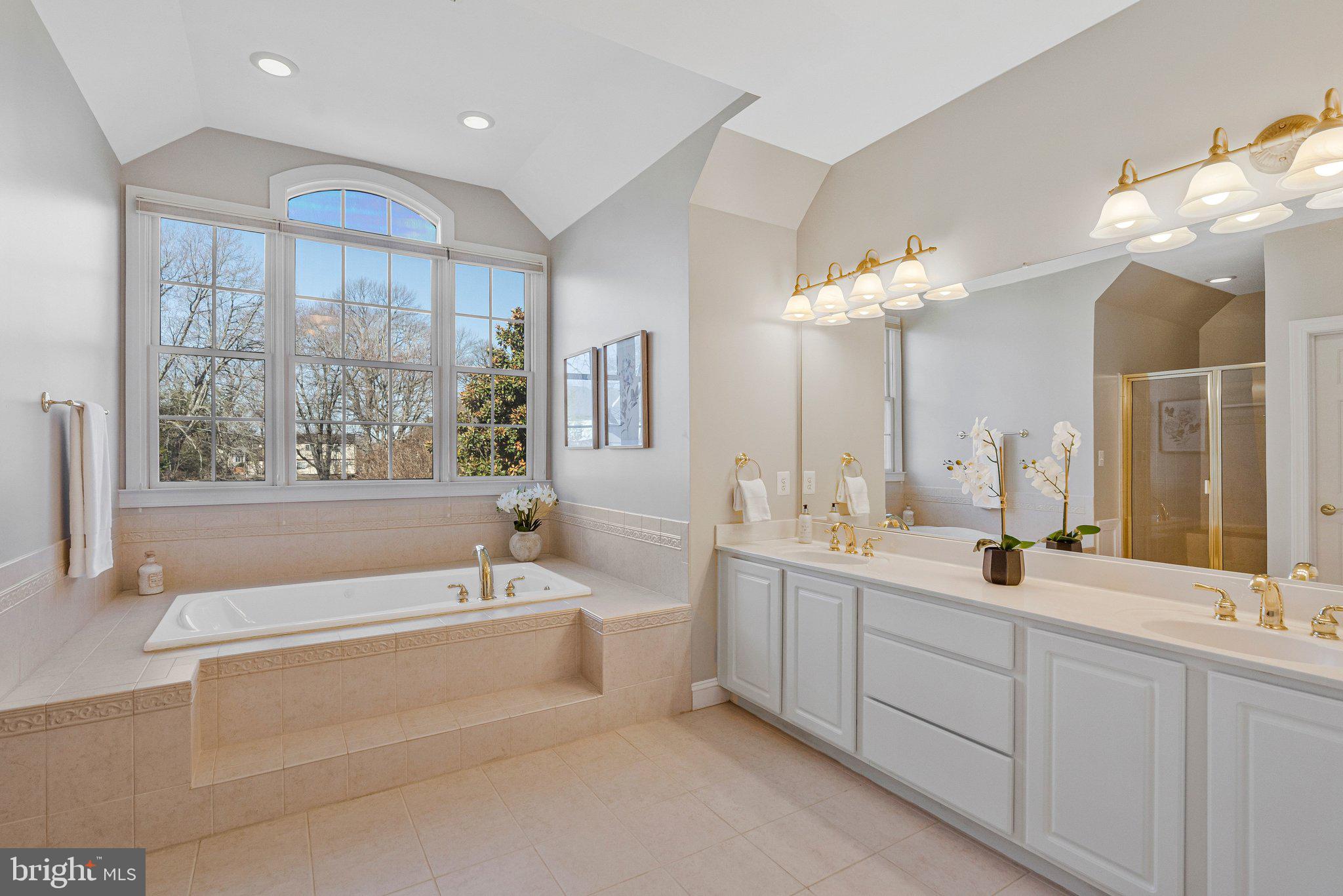 HAYWOOD - Residential