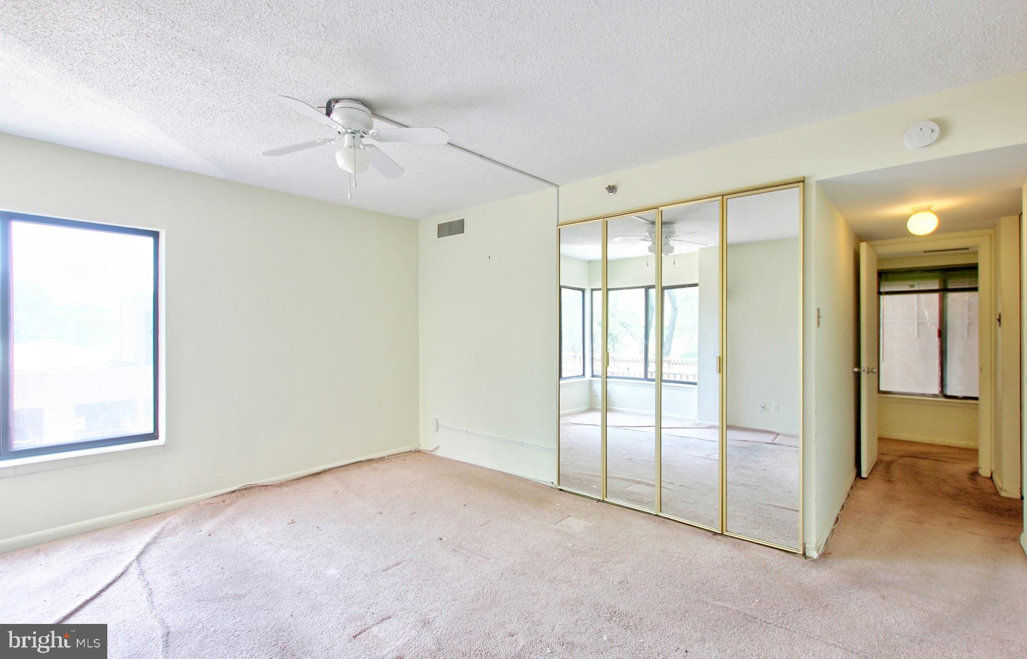 RACQUET CLUB - Residential