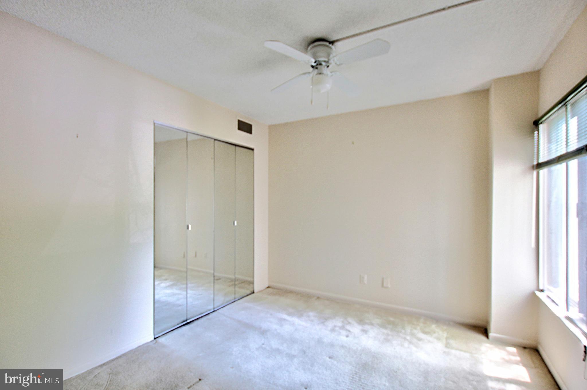 RACQUET CLUB - Residential