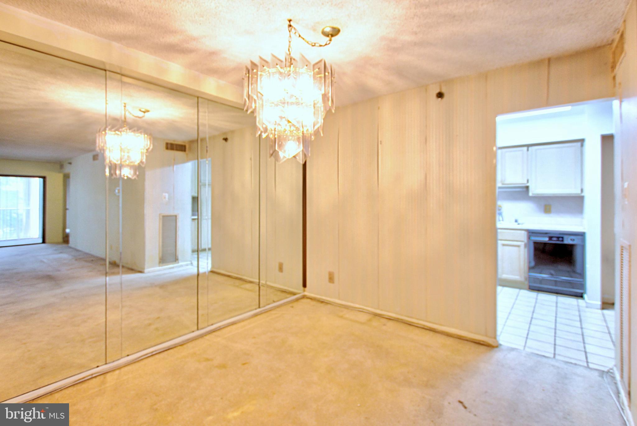 RACQUET CLUB - Residential