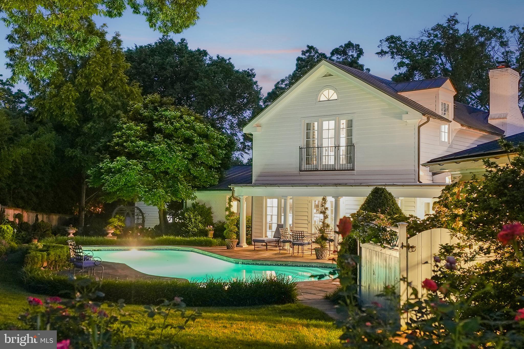 MANSION DRIVE - Residential