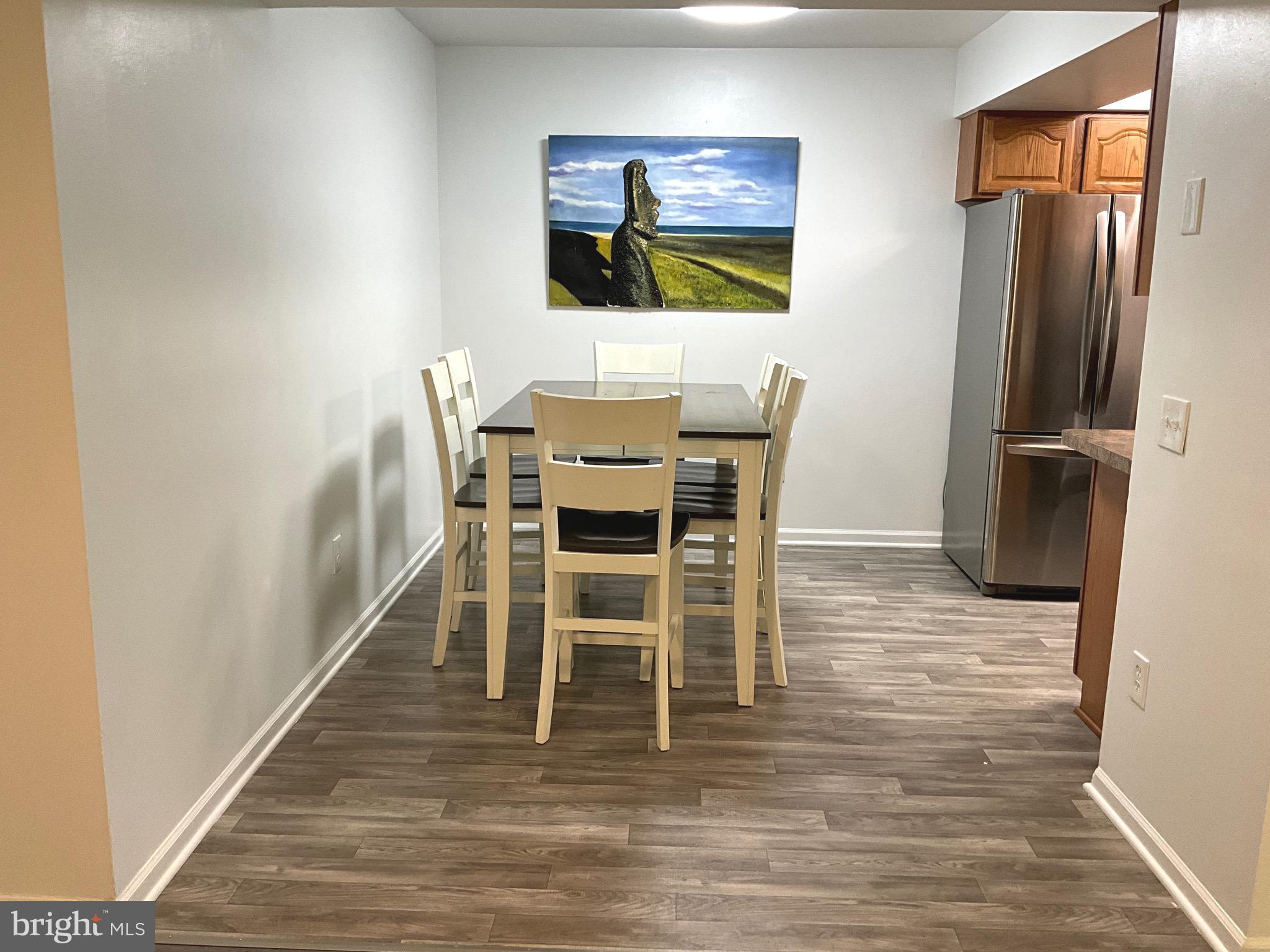HUNTERS SQUARE - Residential
