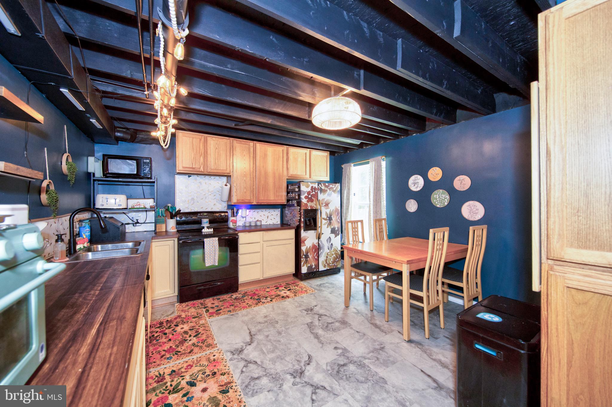 ALLYS MEADOW - Residential