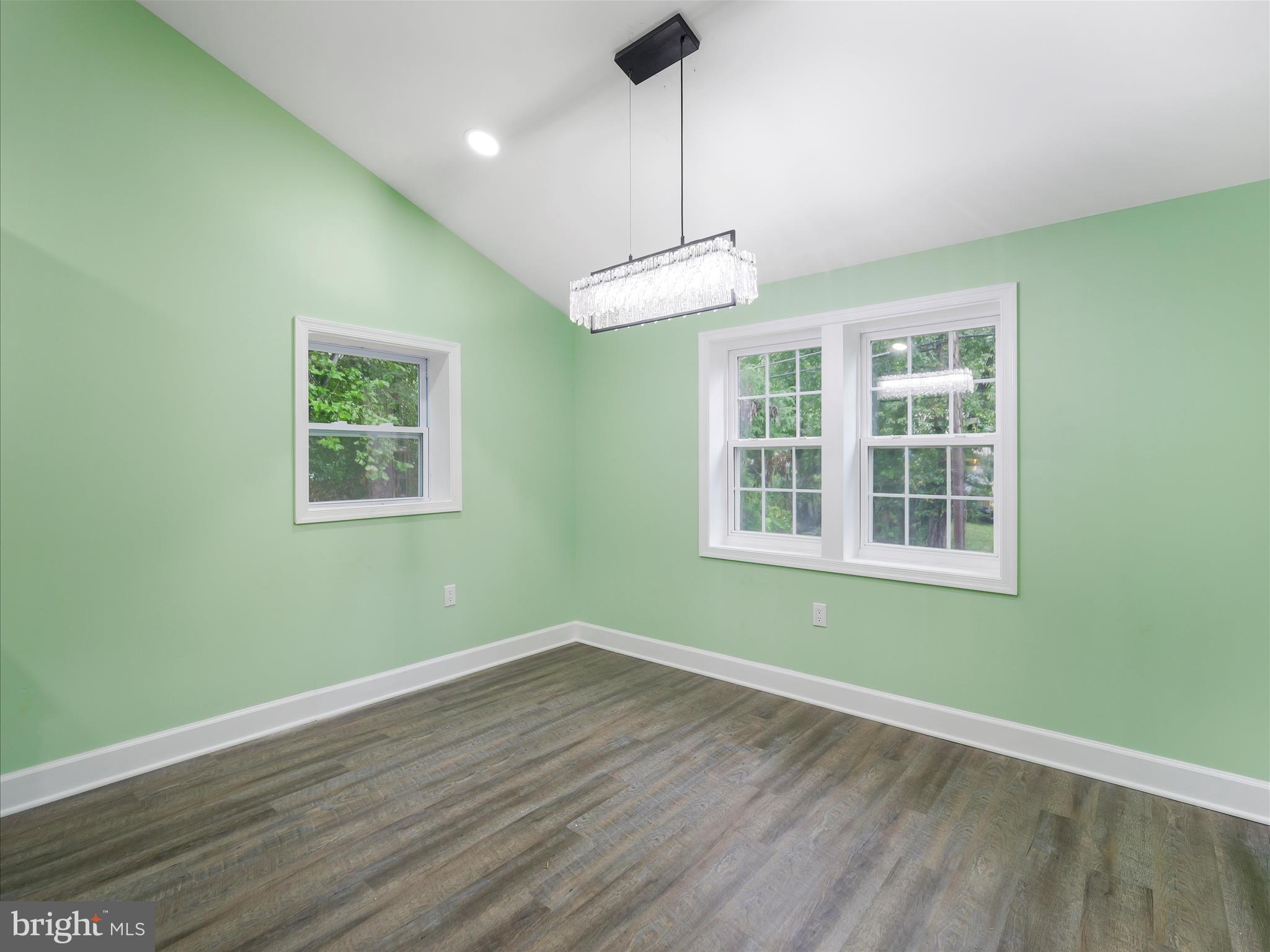 SHANNONDALE - Residential