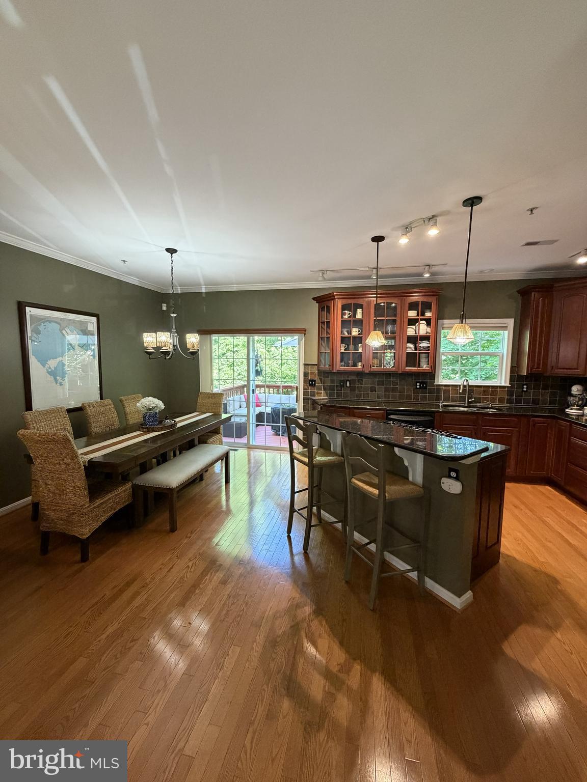 WATERS EDGE - Residential