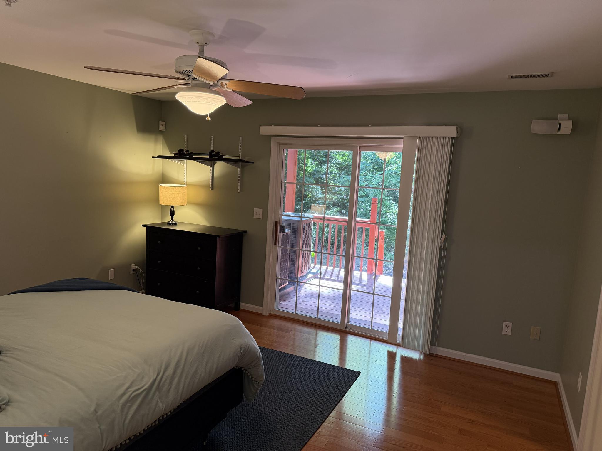 WATERS EDGE - Residential