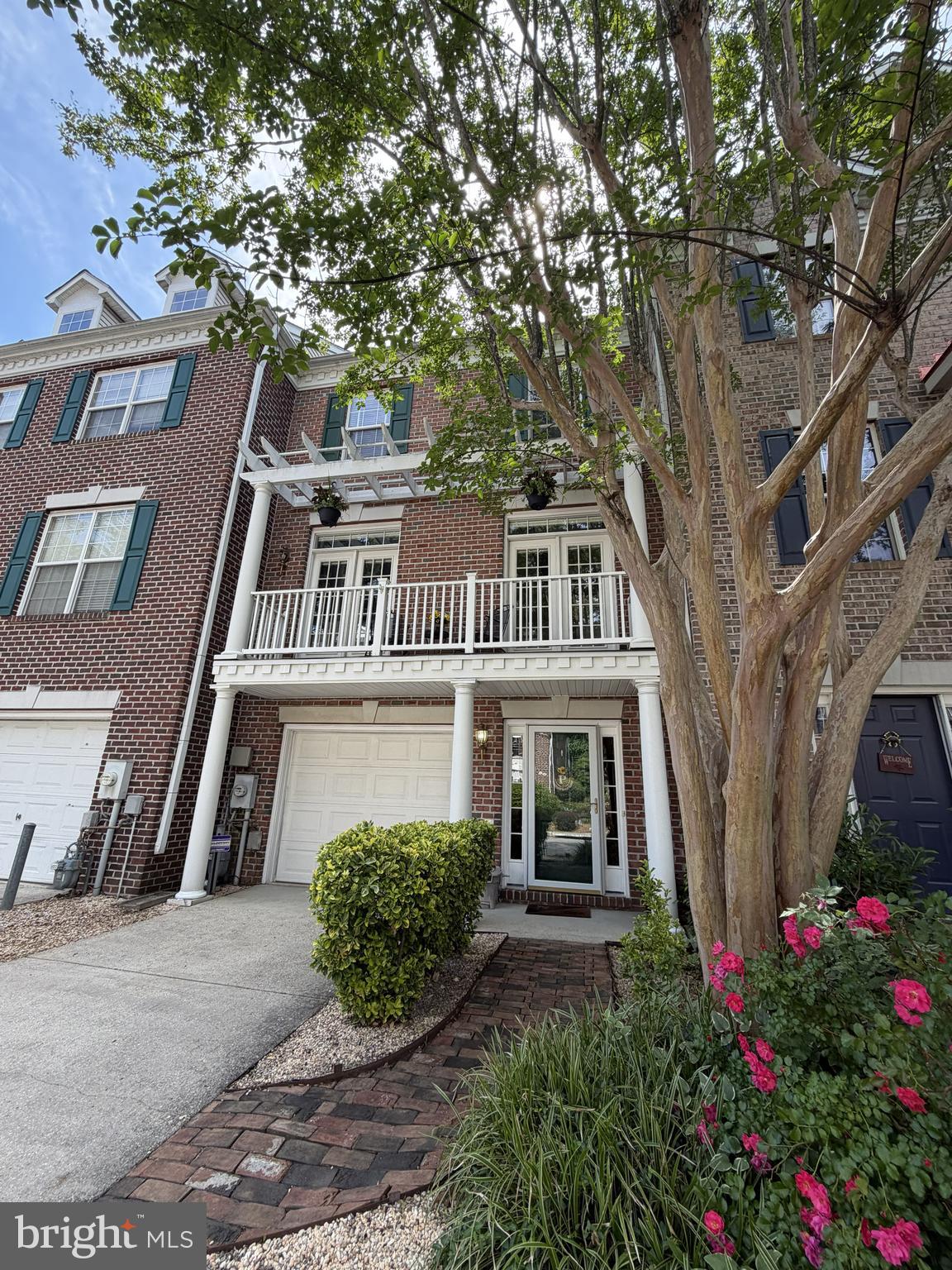 WATERS EDGE - Residential