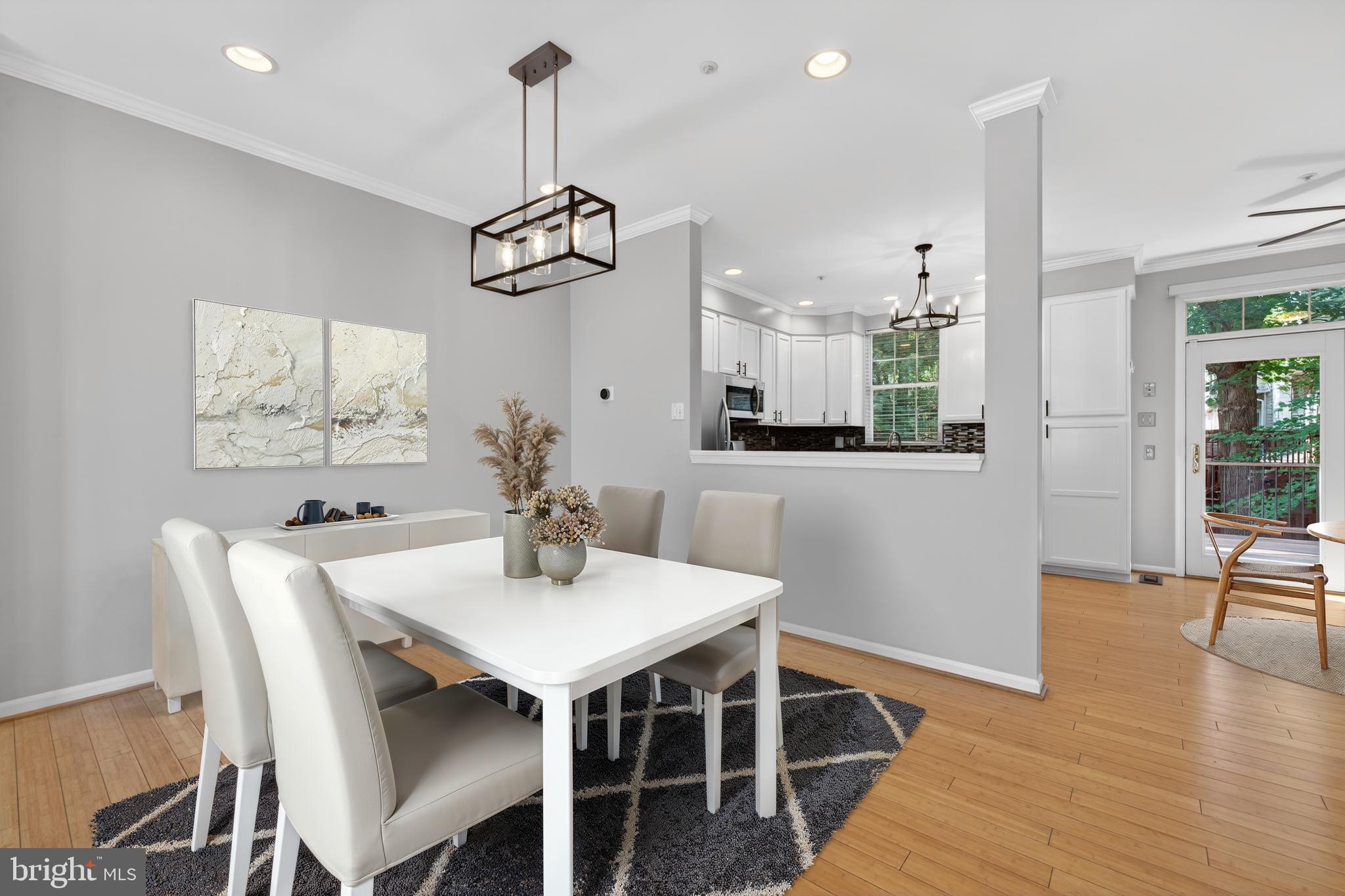 CLOVERLEAF CENTER - Residential
