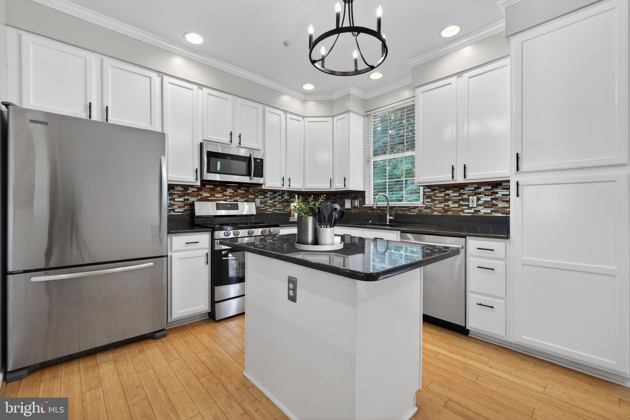 CLOVERLEAF CENTER - Residential
