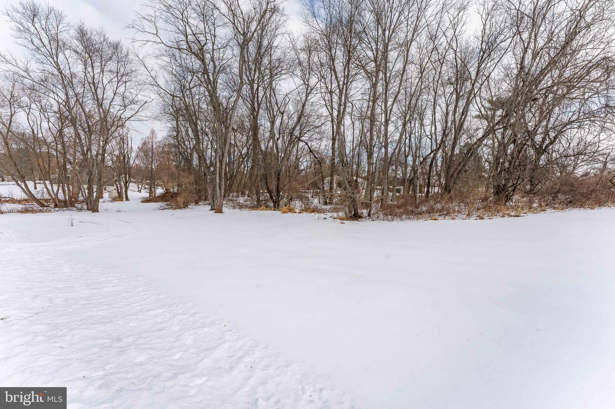 POCOPSON CREEK - Land