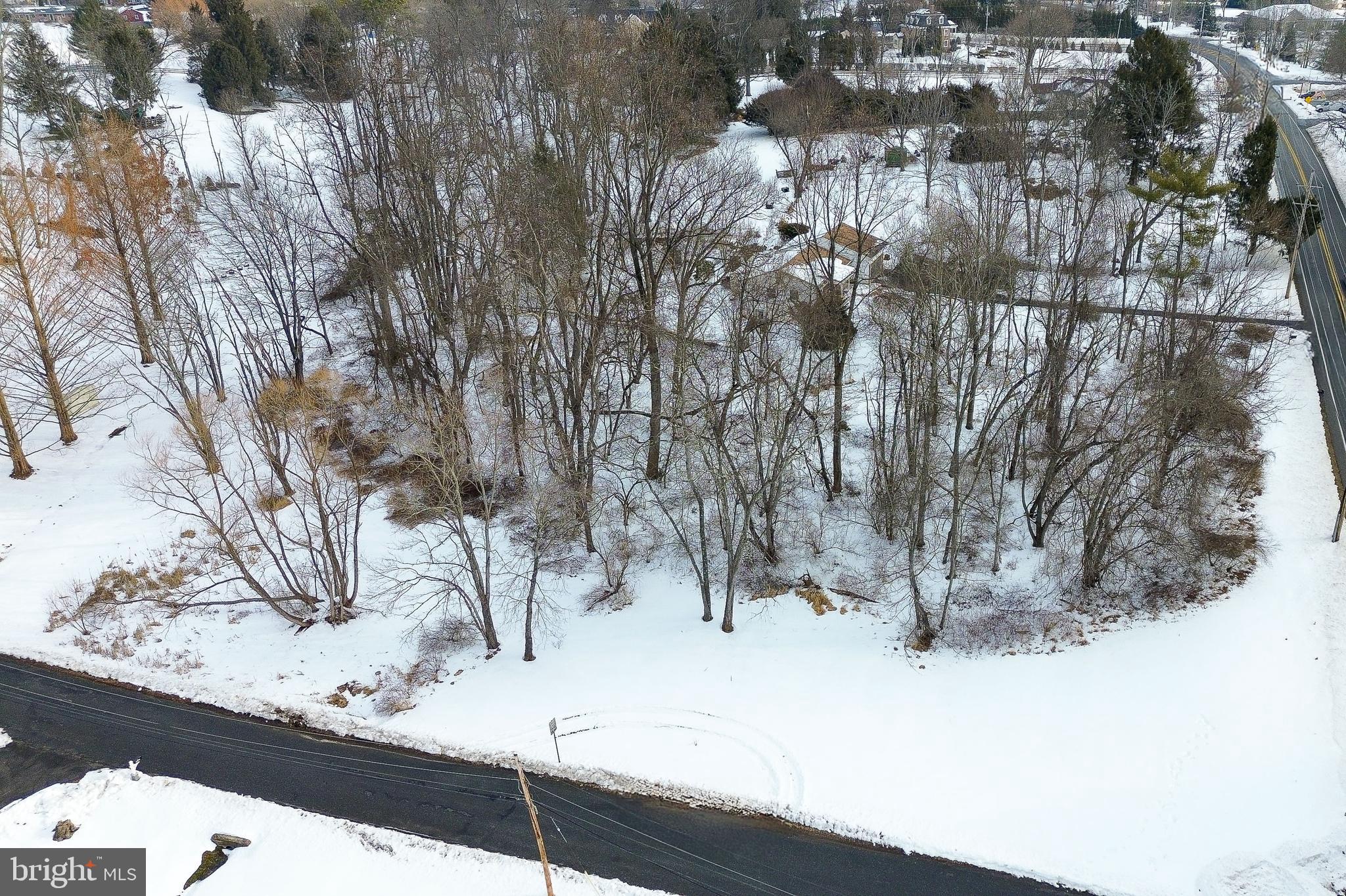 POCOPSON CREEK - Land