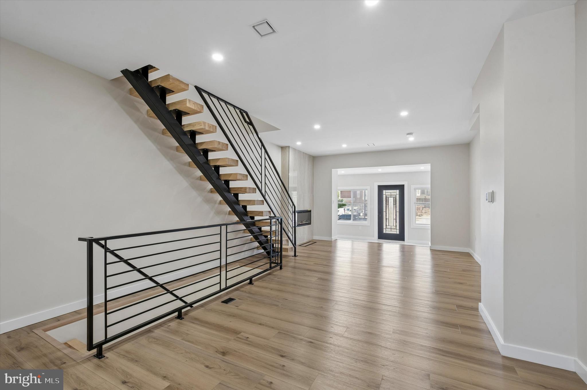 COBBS CREEK - Residential